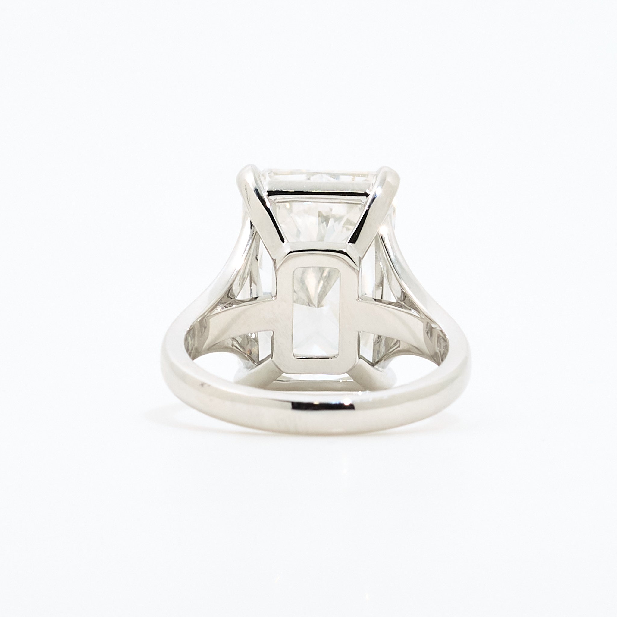 MV&Co Custom 10.08ct Lab-Grown Diamond Solitaire Ring in 18ct White Gold