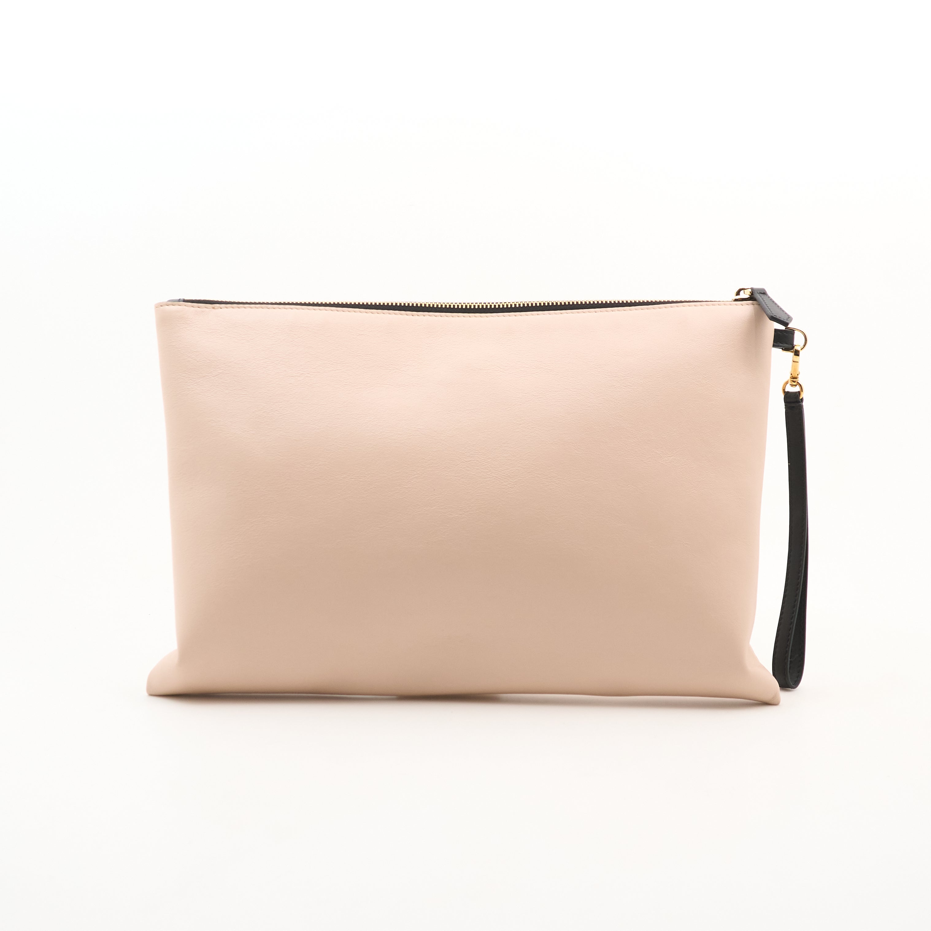 Fendi Clutch Bag in Pink Leather