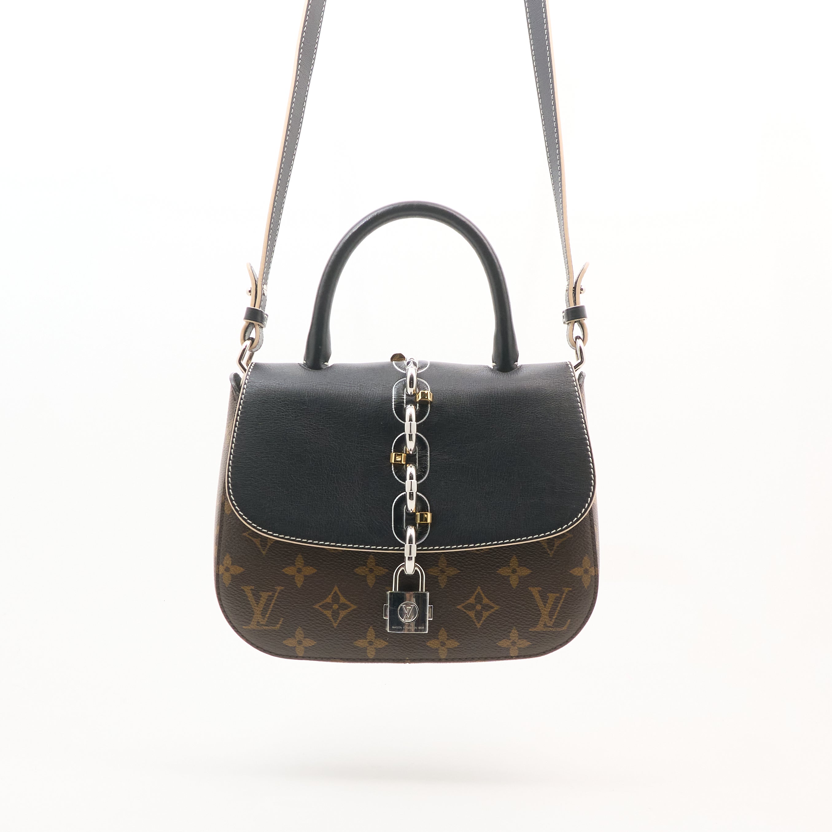 Louis Vuitton Chain It Bag