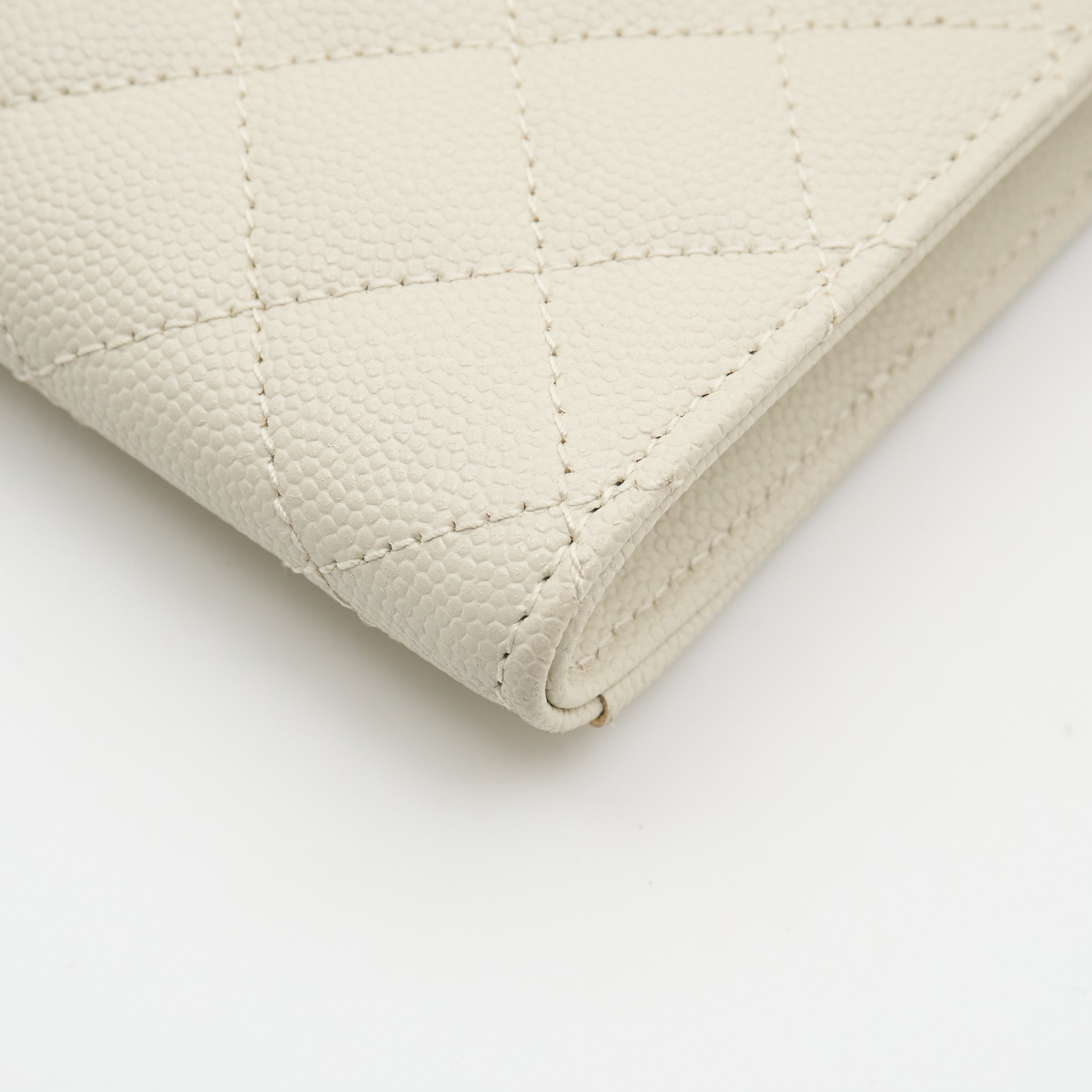 Saint Laurent Flap Pouch In Ivory Grain De Poudre Leather Ivory