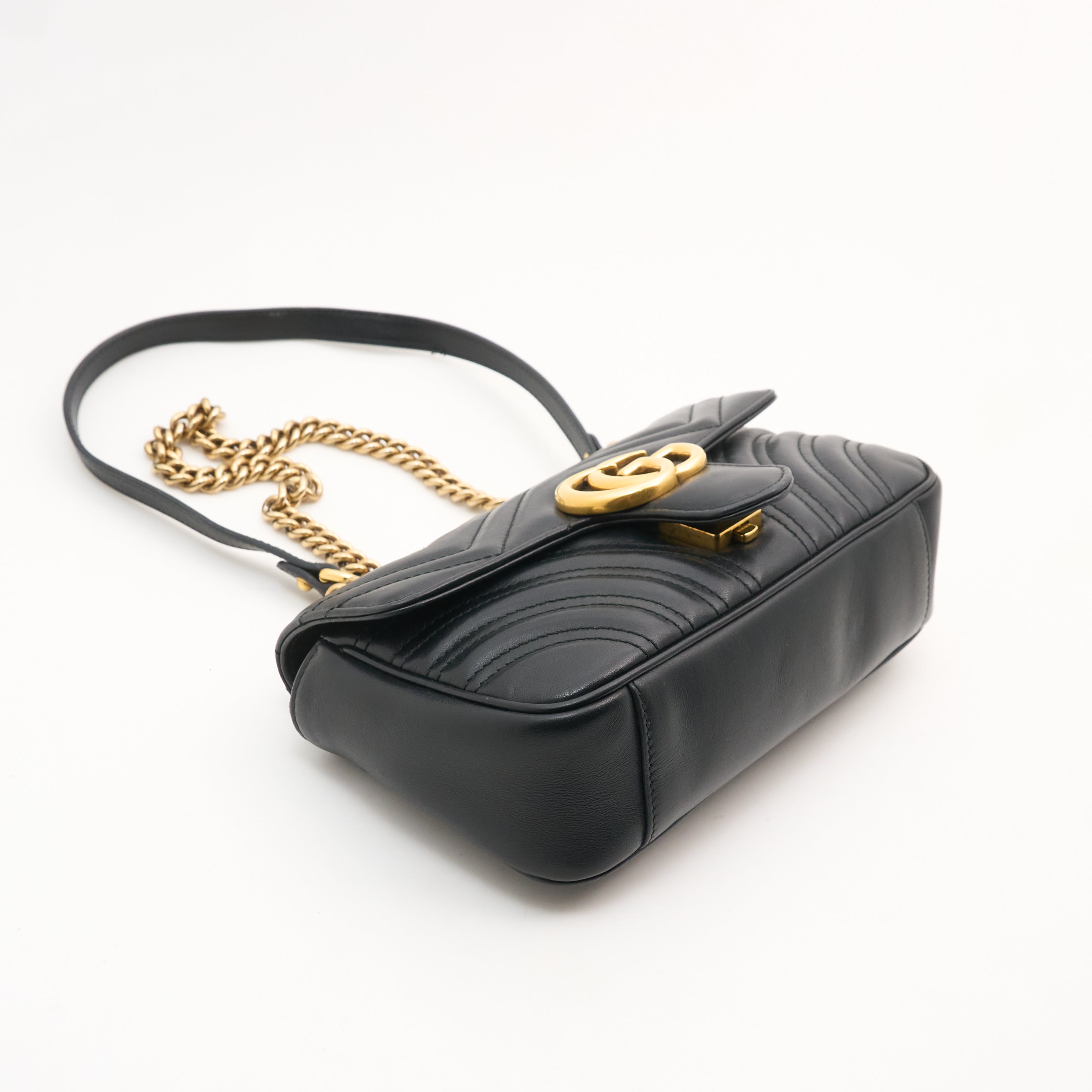 Gucci GG Marmont Matelassé Shoulder Flap Bag Black