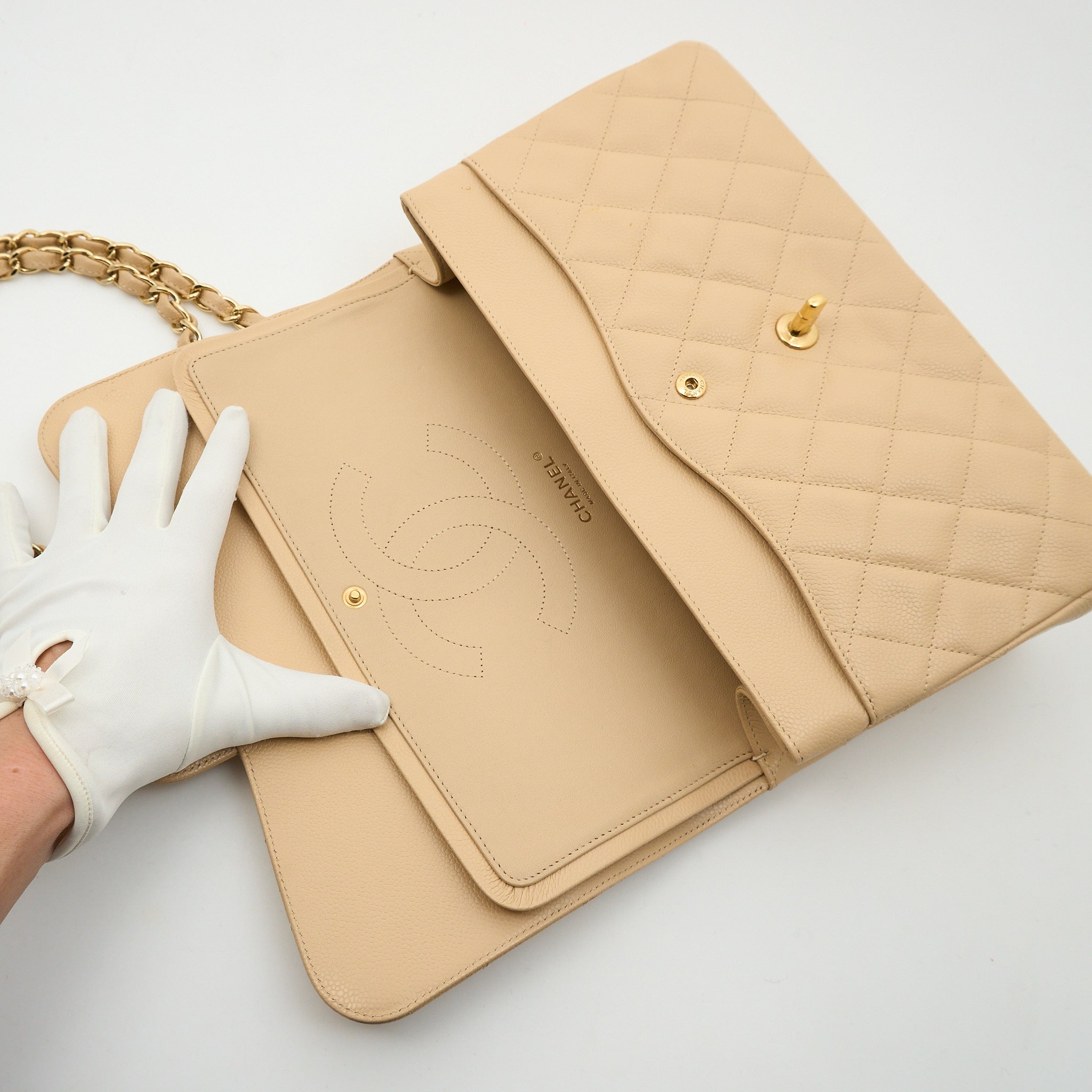 Chanel Jumbo Classic Double Flap Caviar Beige GHW