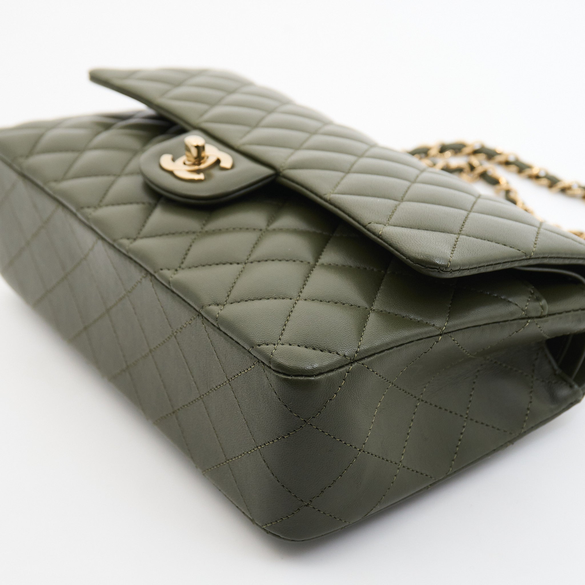 Chanel Lambskin Quilted Medium Classic Flap in Green GHW