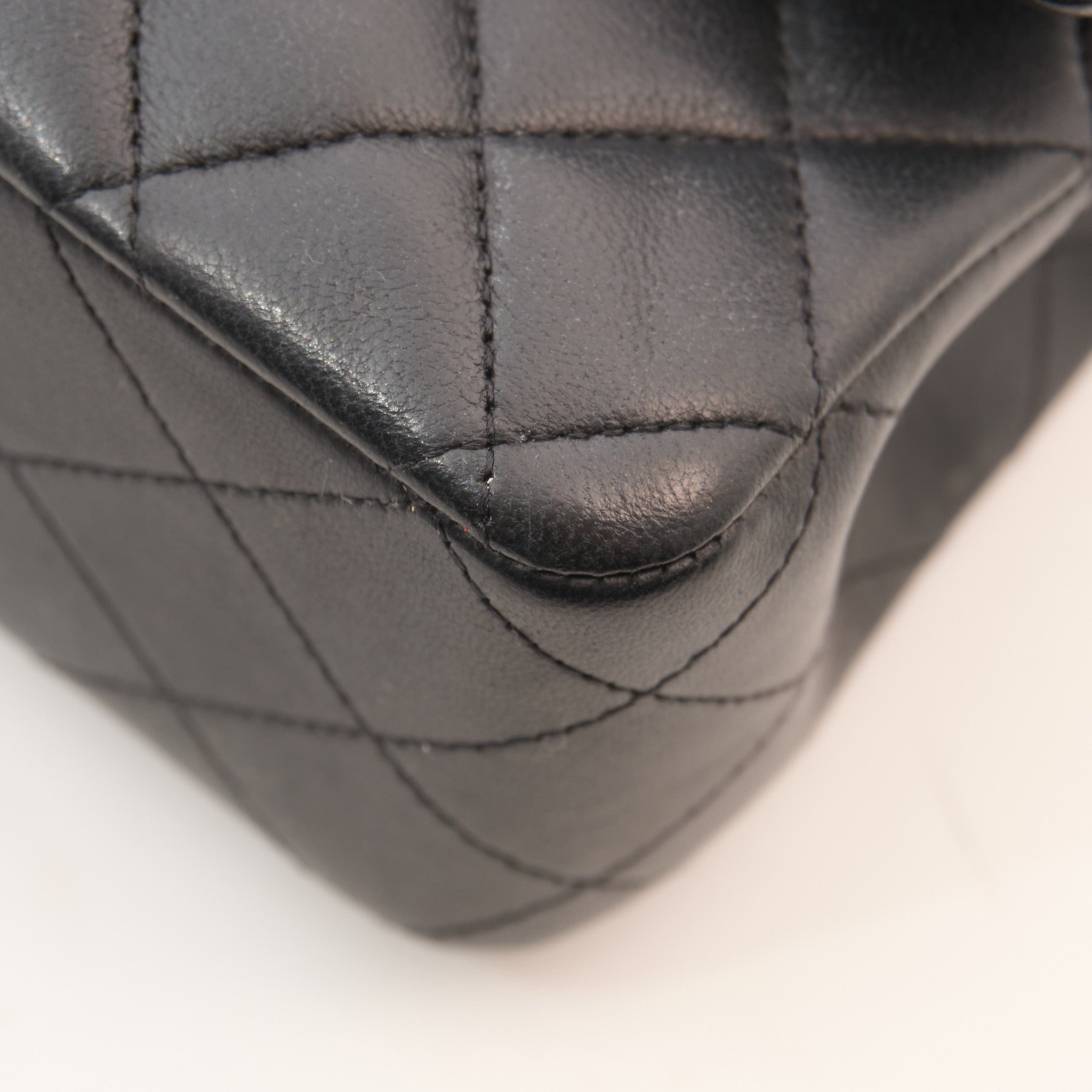 Chanel Medium Classic Flap Black Lambskin GHW