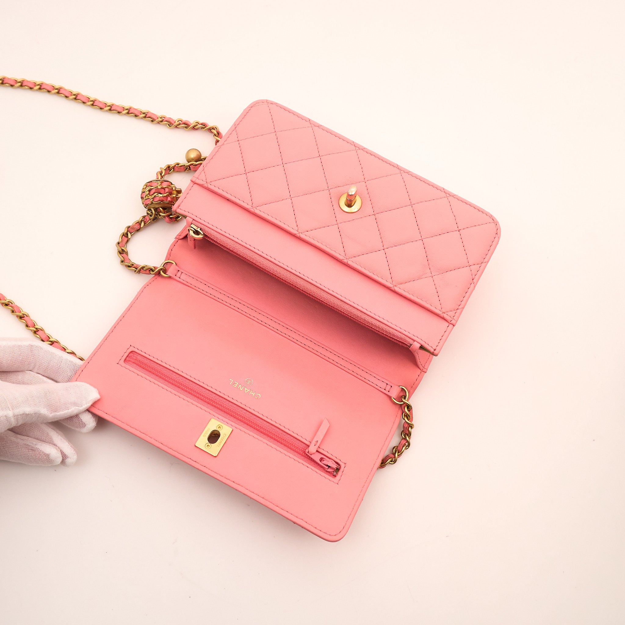 Chanel Pink Pearl Crush Wallet On Chain GHW