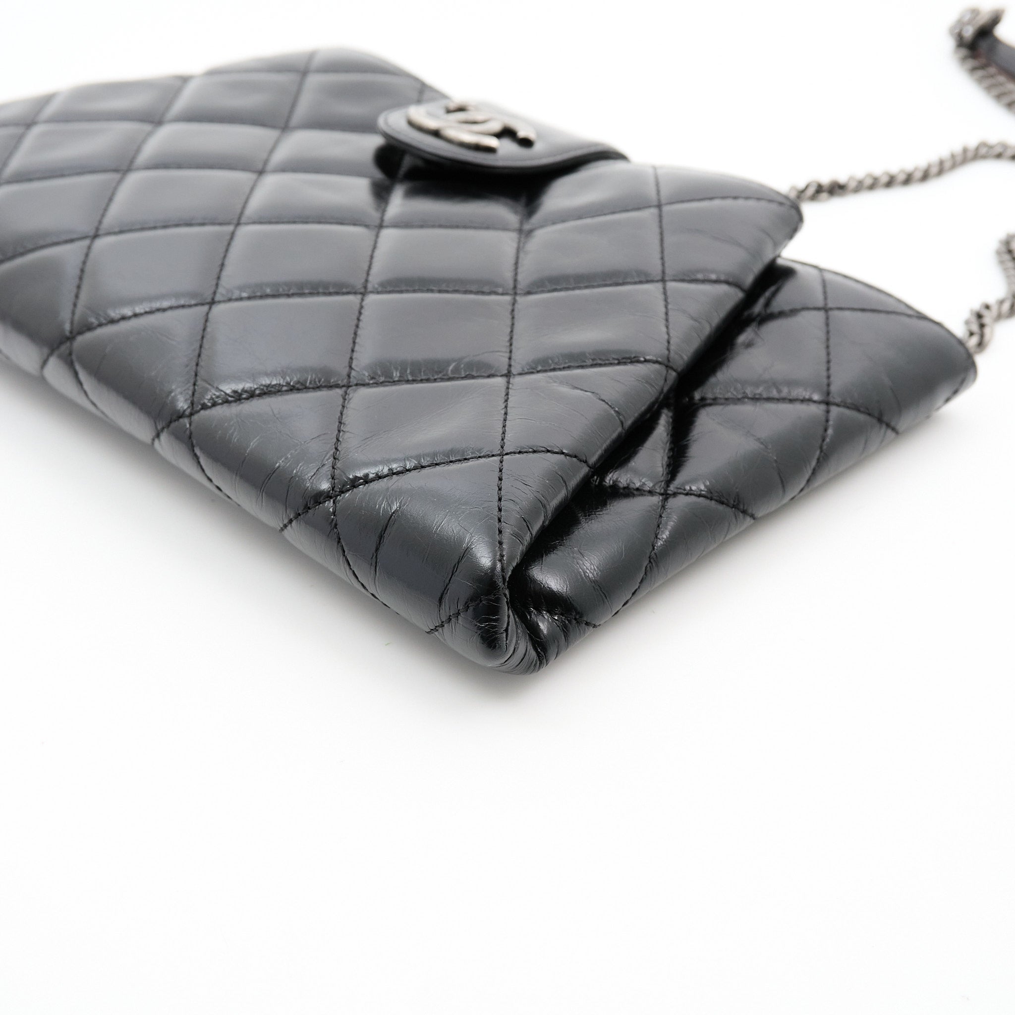 Chanel Black Aged Calfskin Quilted Zip Clutch With Chain