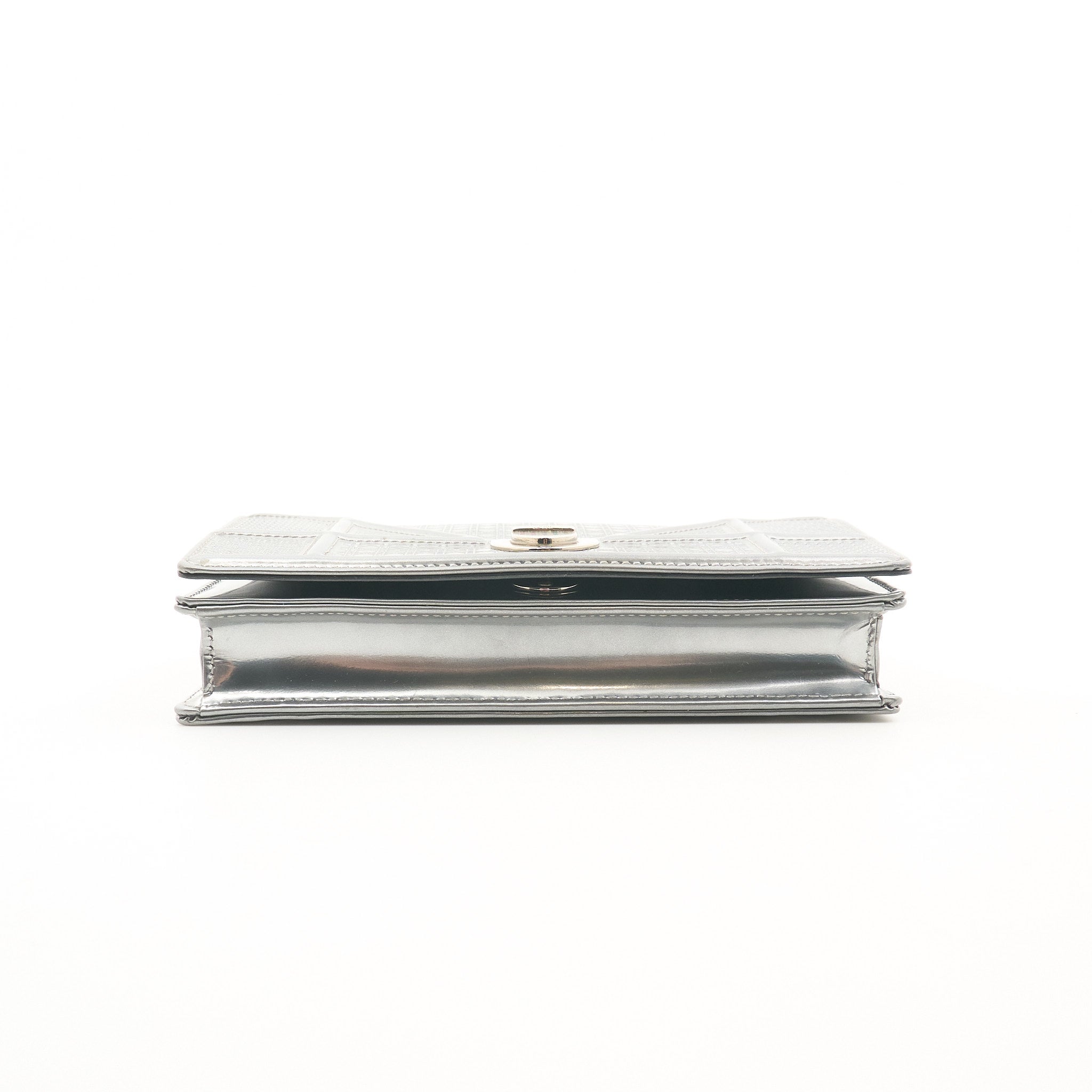 Christian Dior Diorama Wallet On Chain Silver