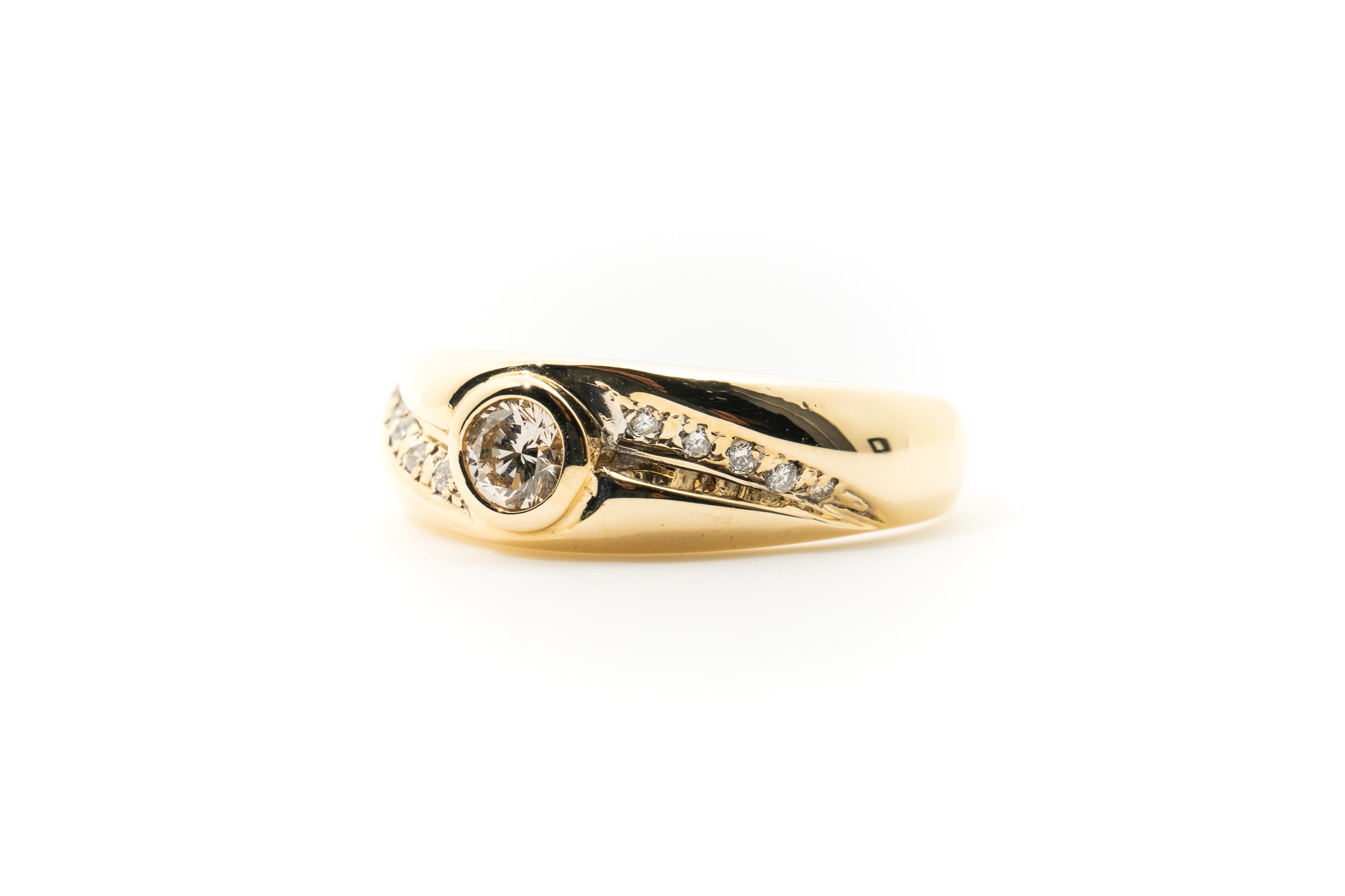 Custom 9ct Gold 20 Point diamond Ring