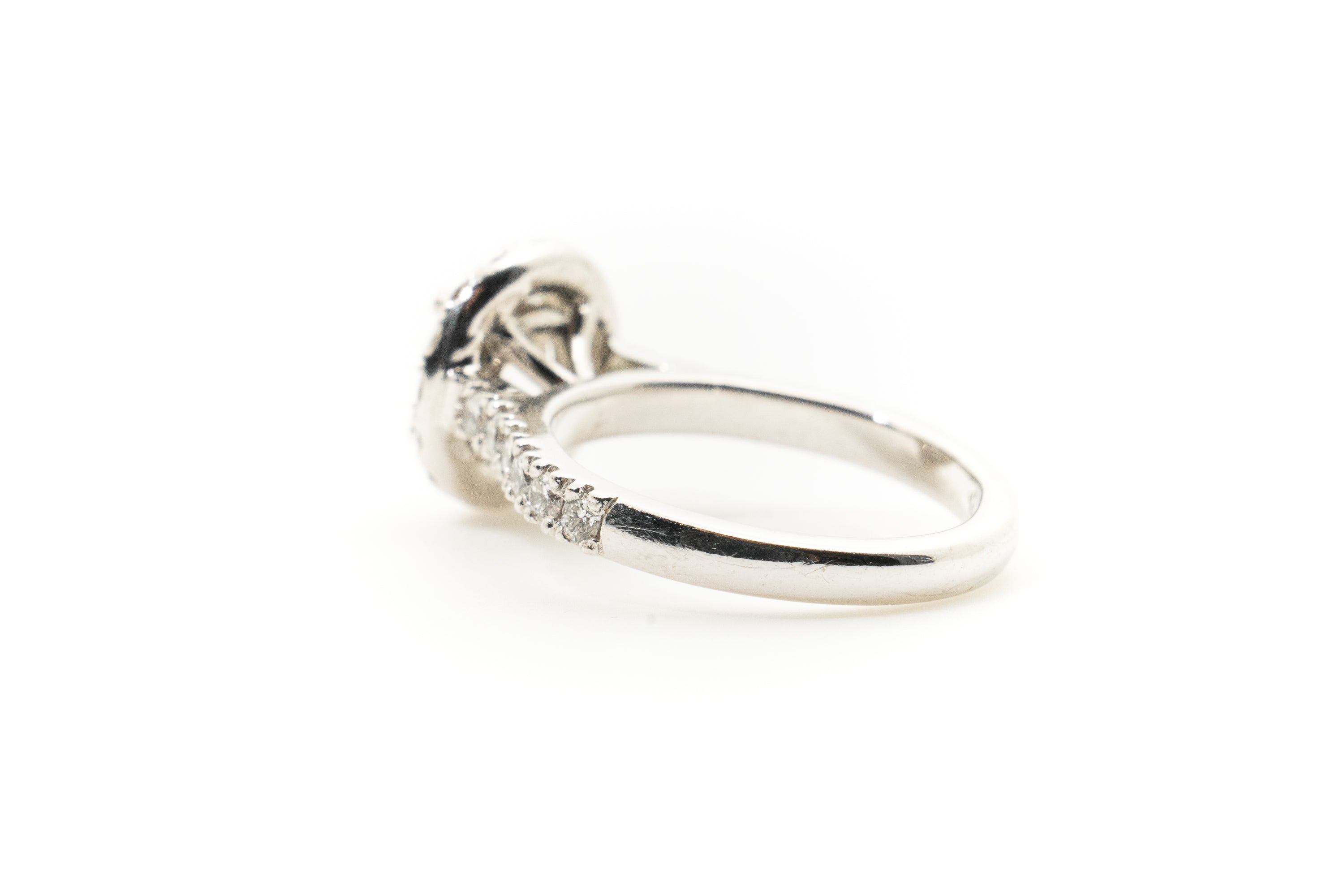 Custom Halo Setting Diamond Ring