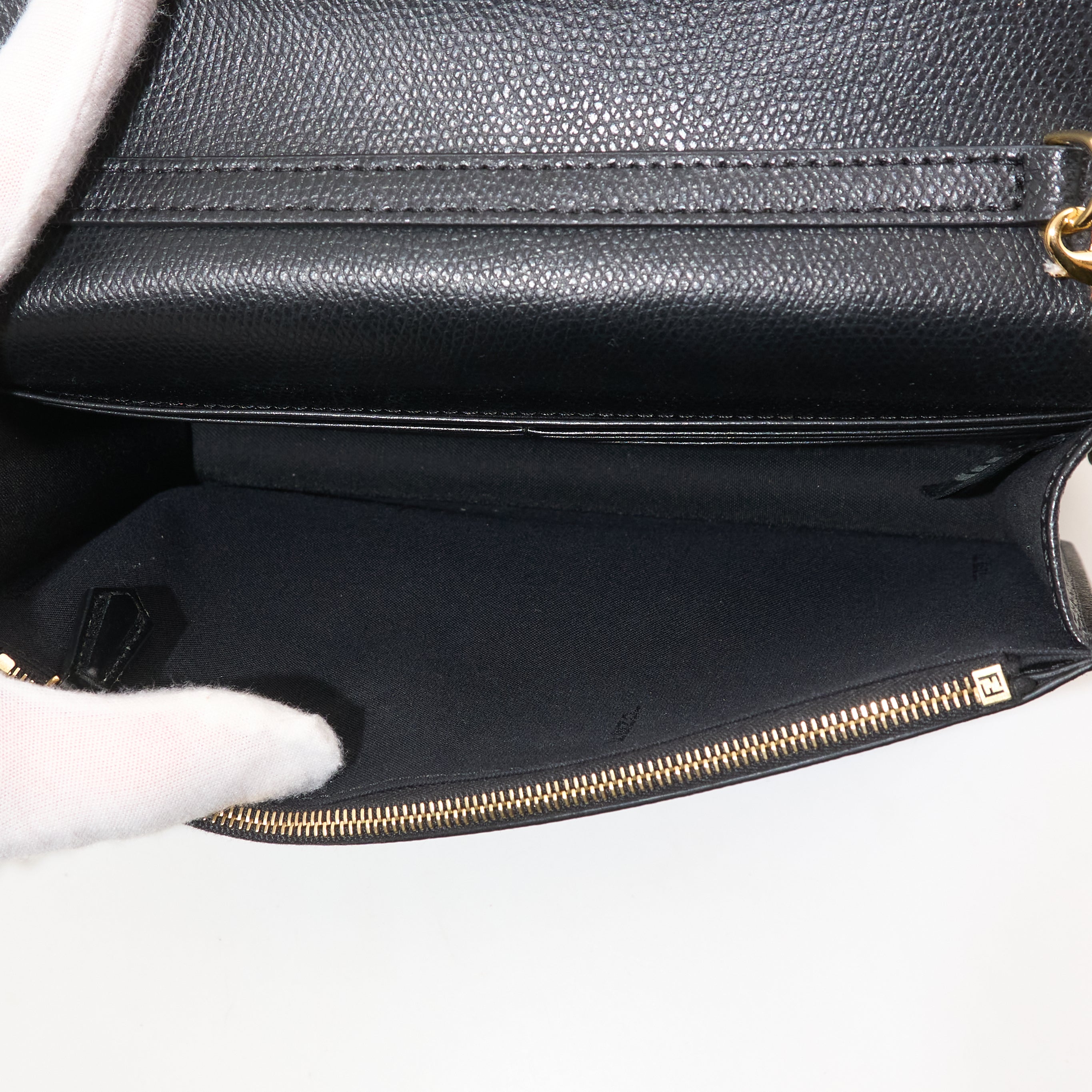 Fendi FF Wallet On Chain Bag