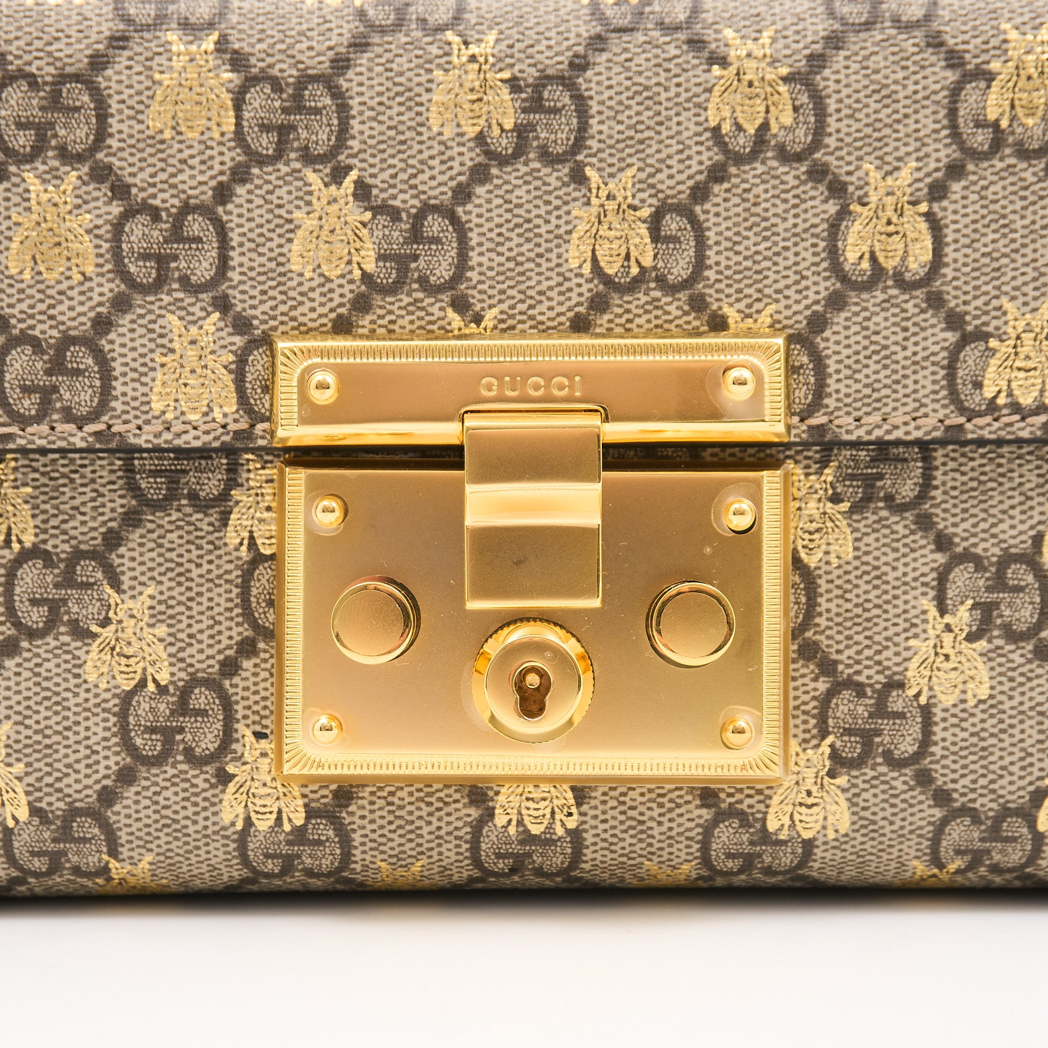 Gucci Padlock GG Supreme Bee Shoulder Bag