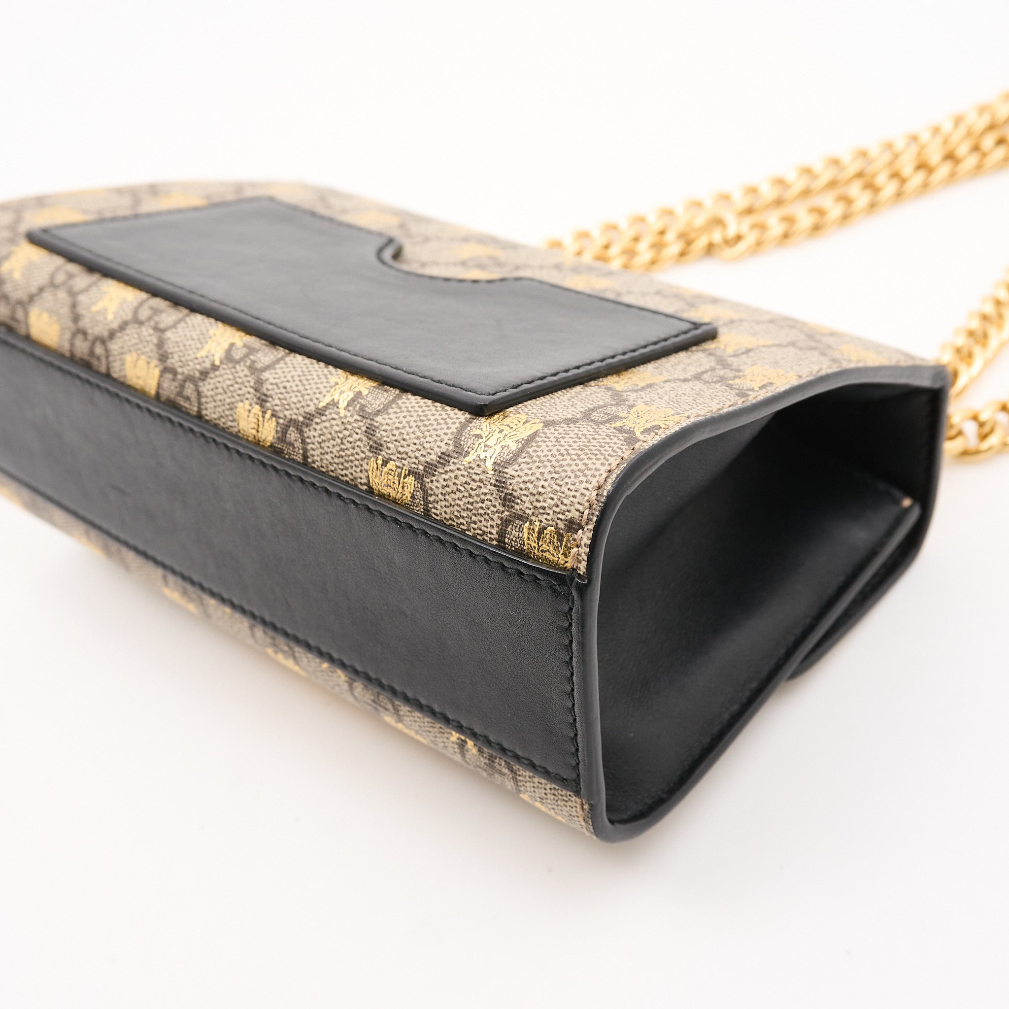 Gucci Padlock GG Supreme Bee Shoulder Bag