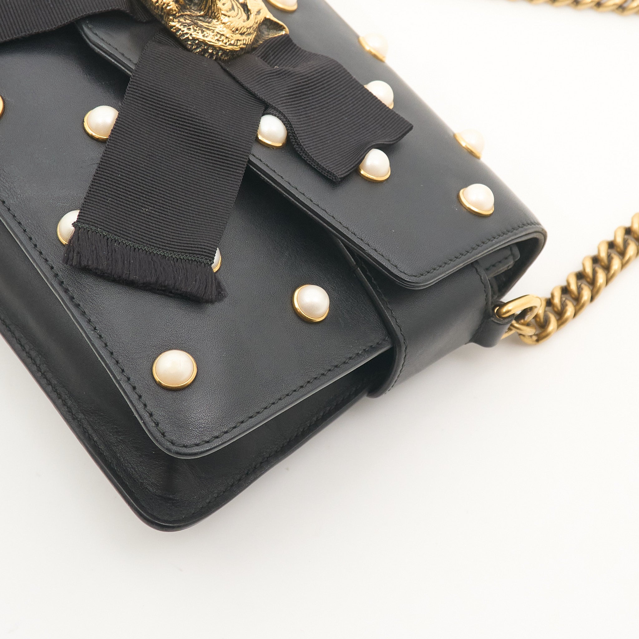 Gucci Broadway Feline Pearl Shoulder Bag