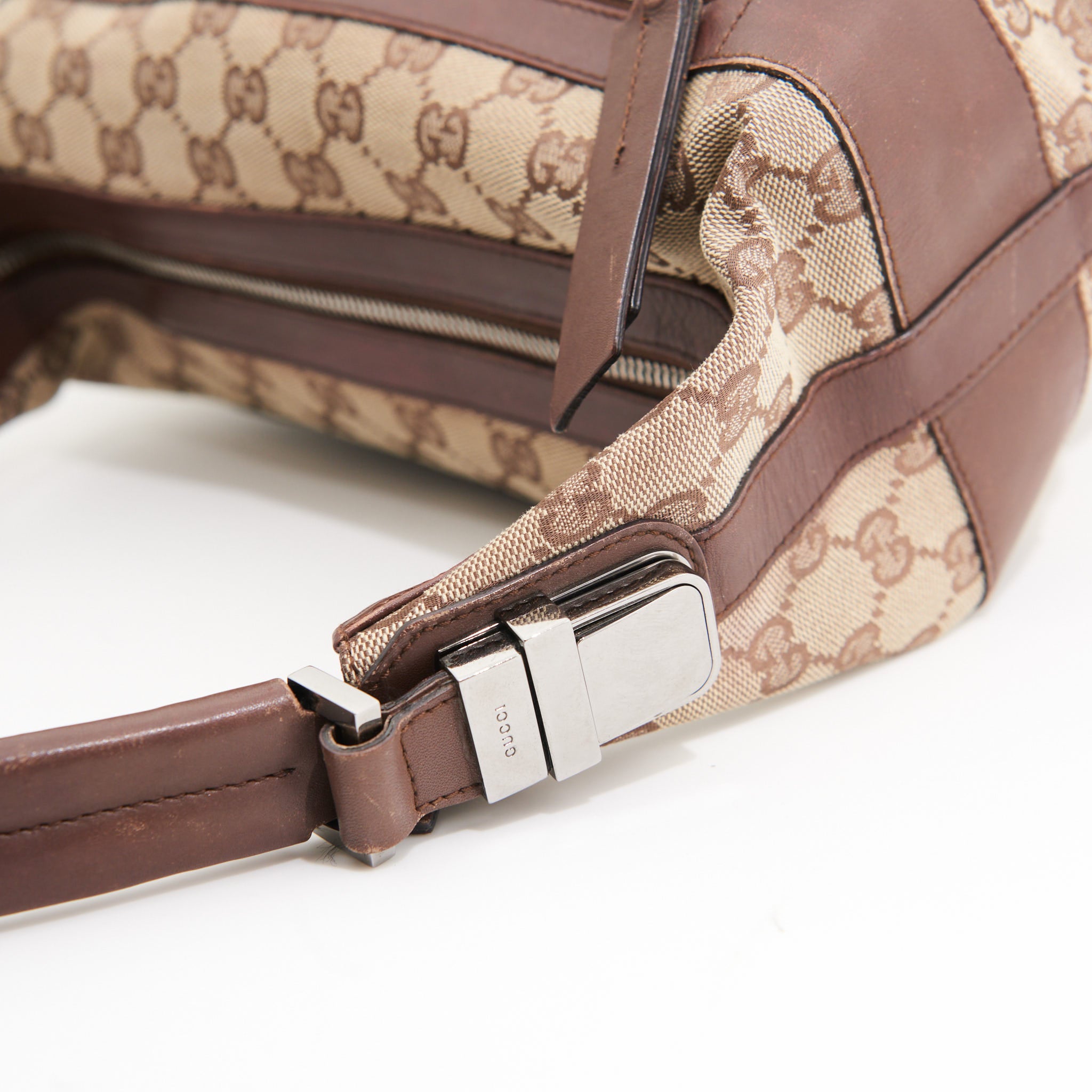 Gucci GG Supreme Shoulder Bag