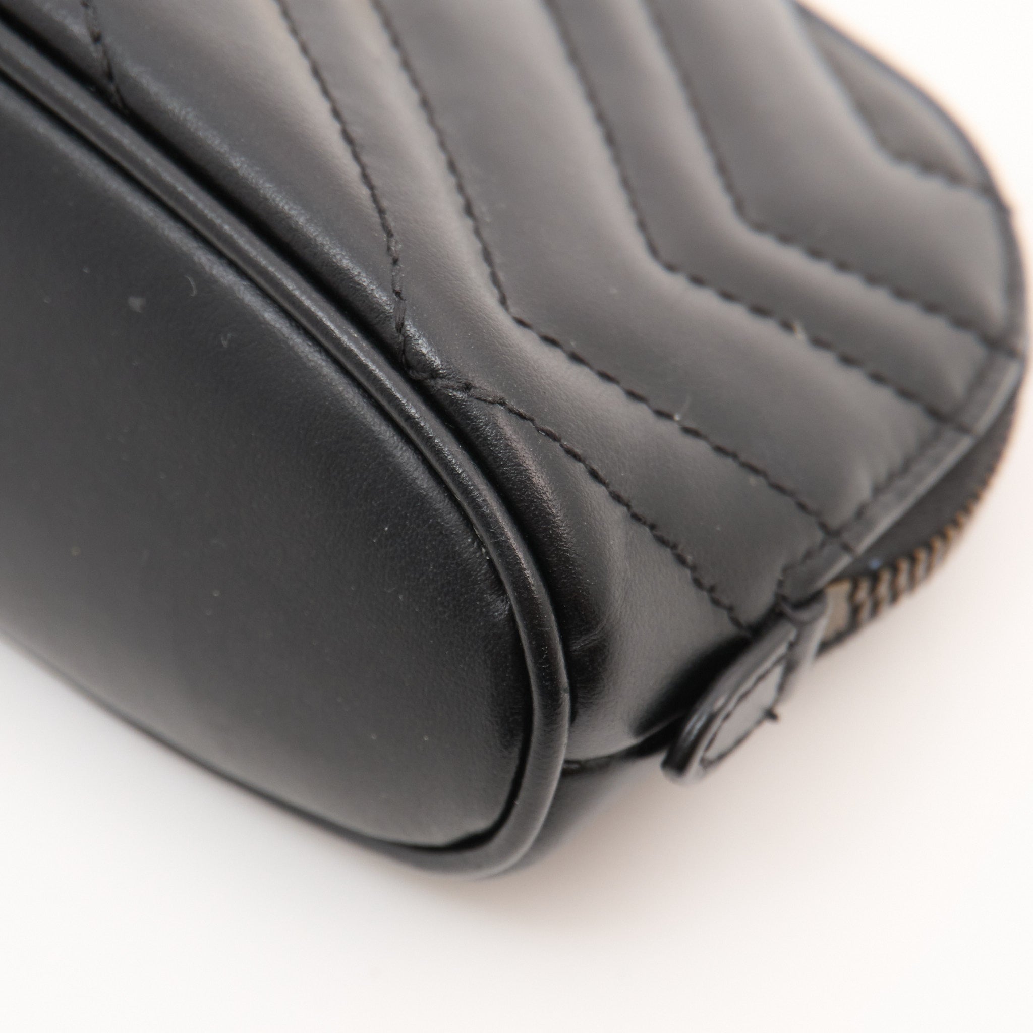 Gucci GG Marmont Black Matelasse Make-Up Case