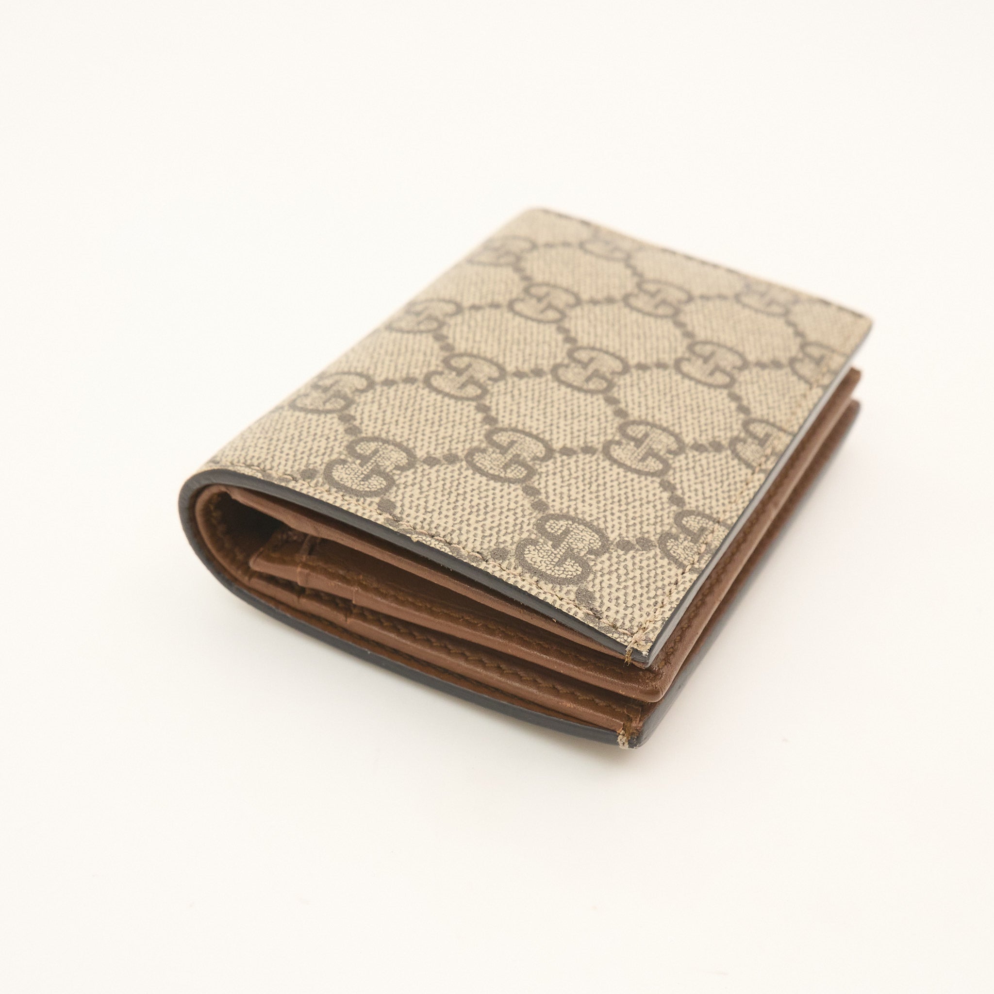 Gucci GG Supreme Limited Edition Bird Embroidered Wallet