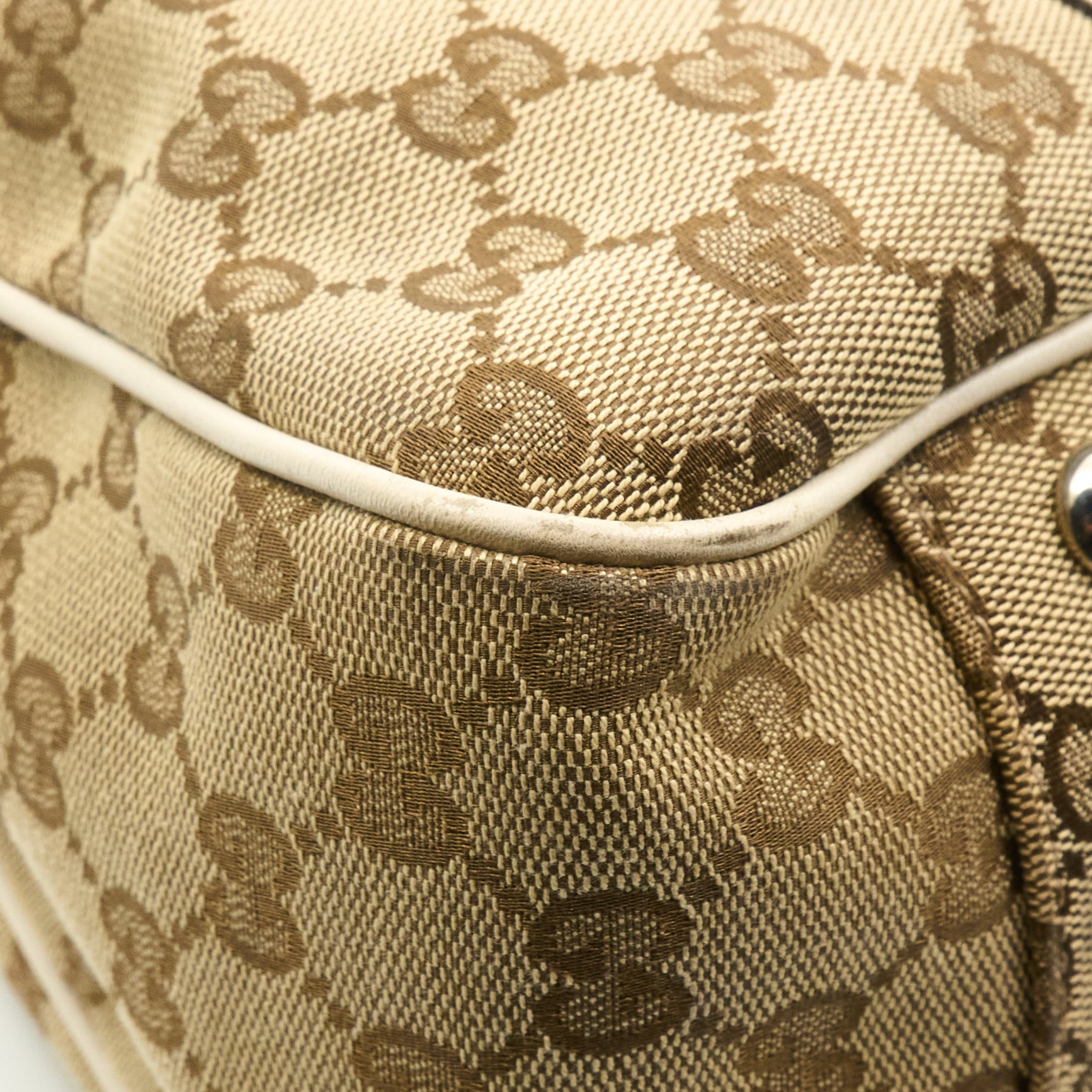 Gucci GG Supreme Vintage Shoulder Bag
