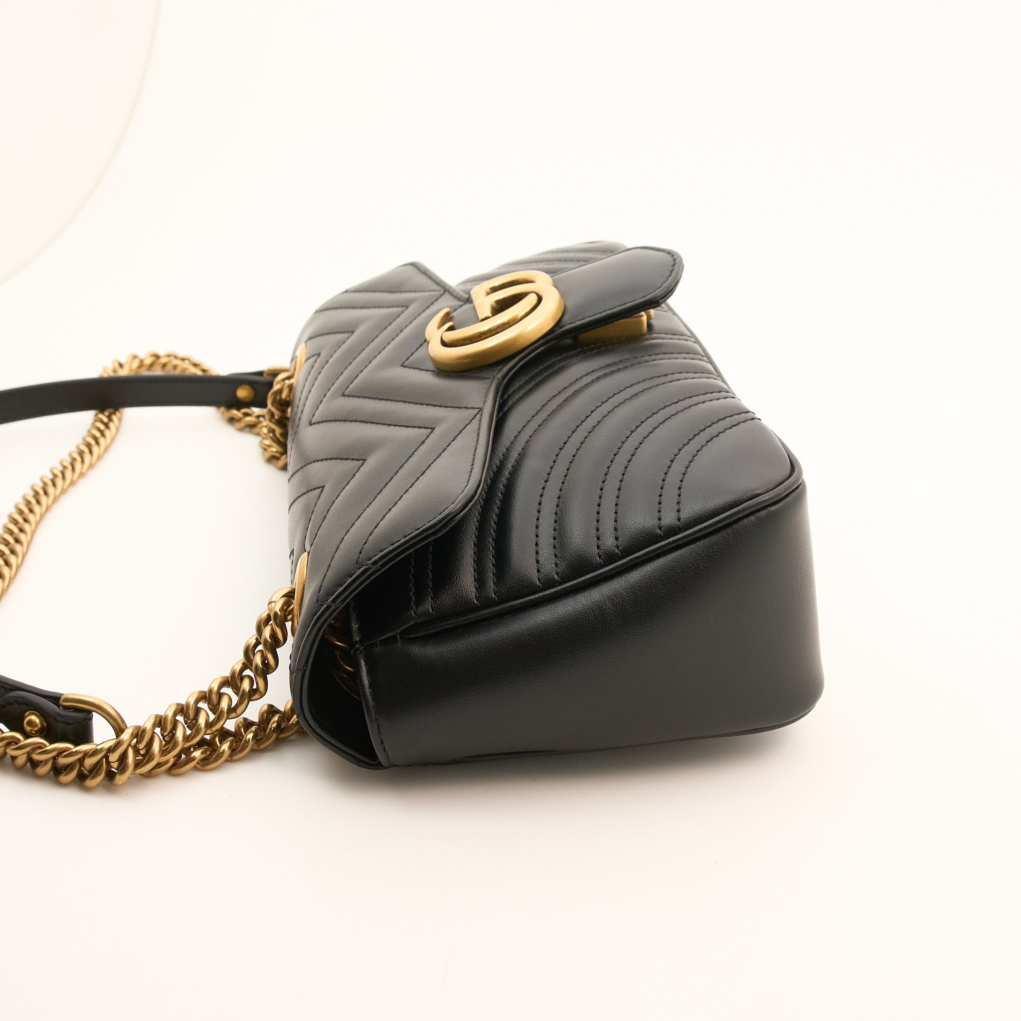 Gucci GG Marmont Small Matelassé Shoulder Flap Bag Black