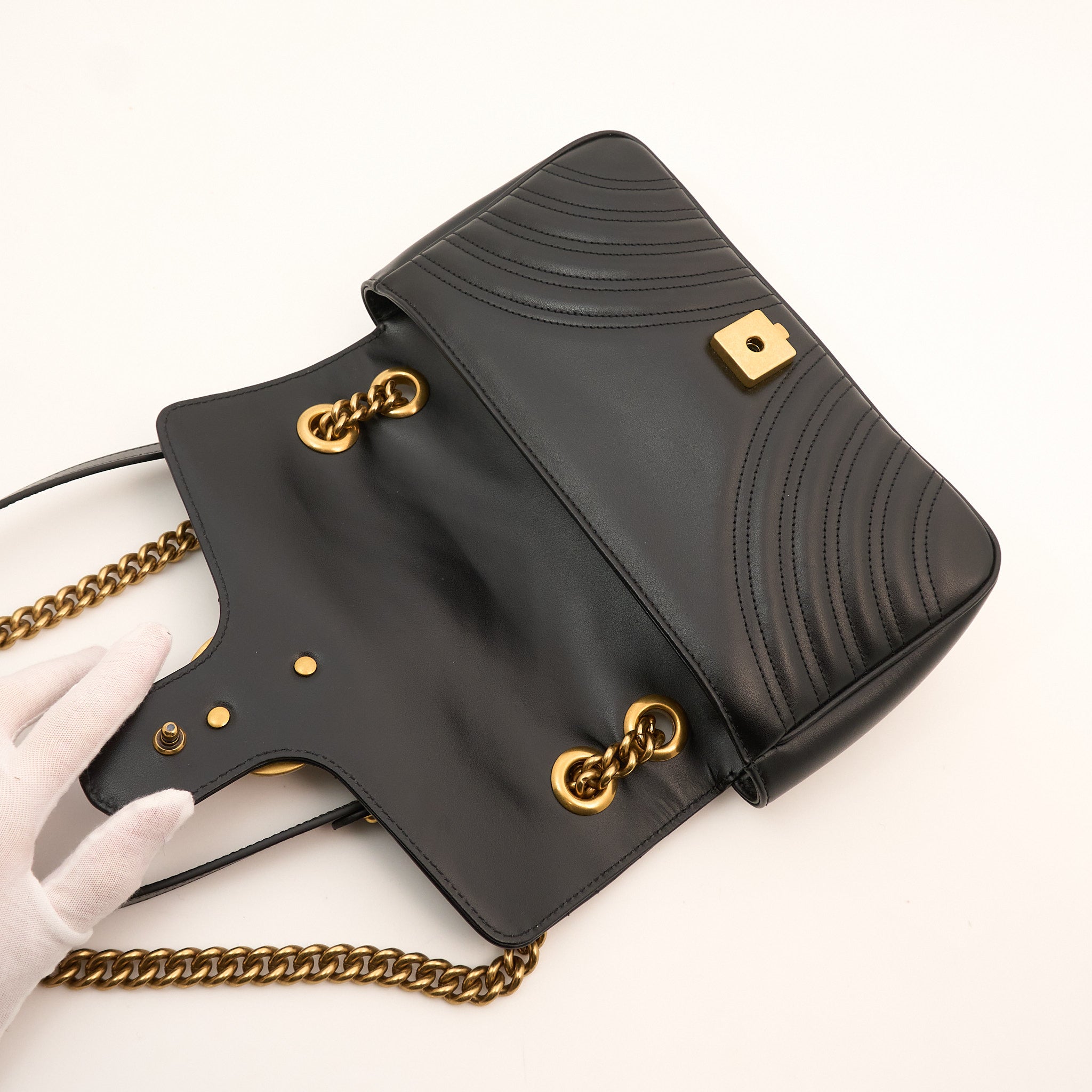 Gucci GG Marmont Small Matelassé Shoulder Flap Bag Black