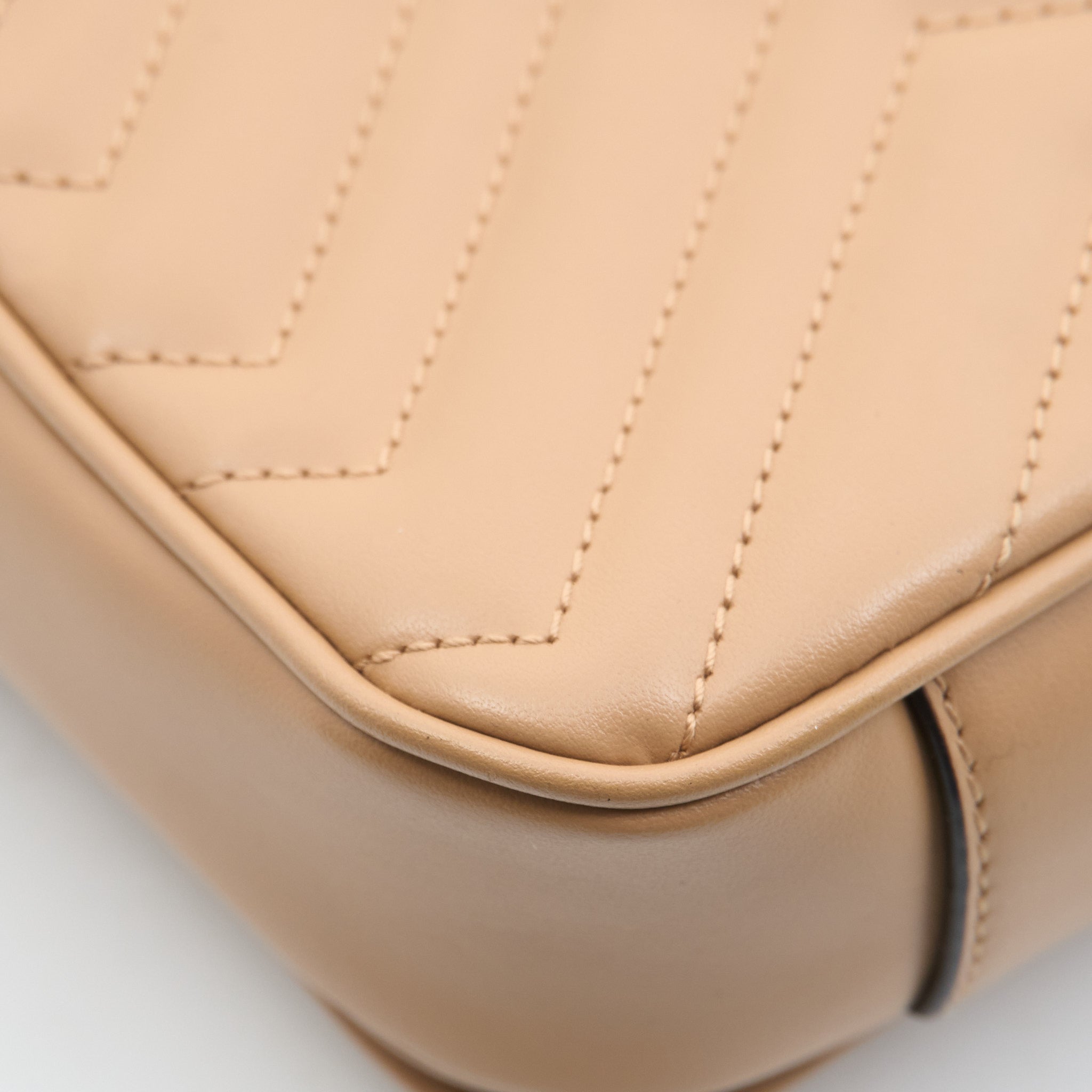 Gucci GG Marmont Monochrome Flap Bag Matelasse Leather Beige