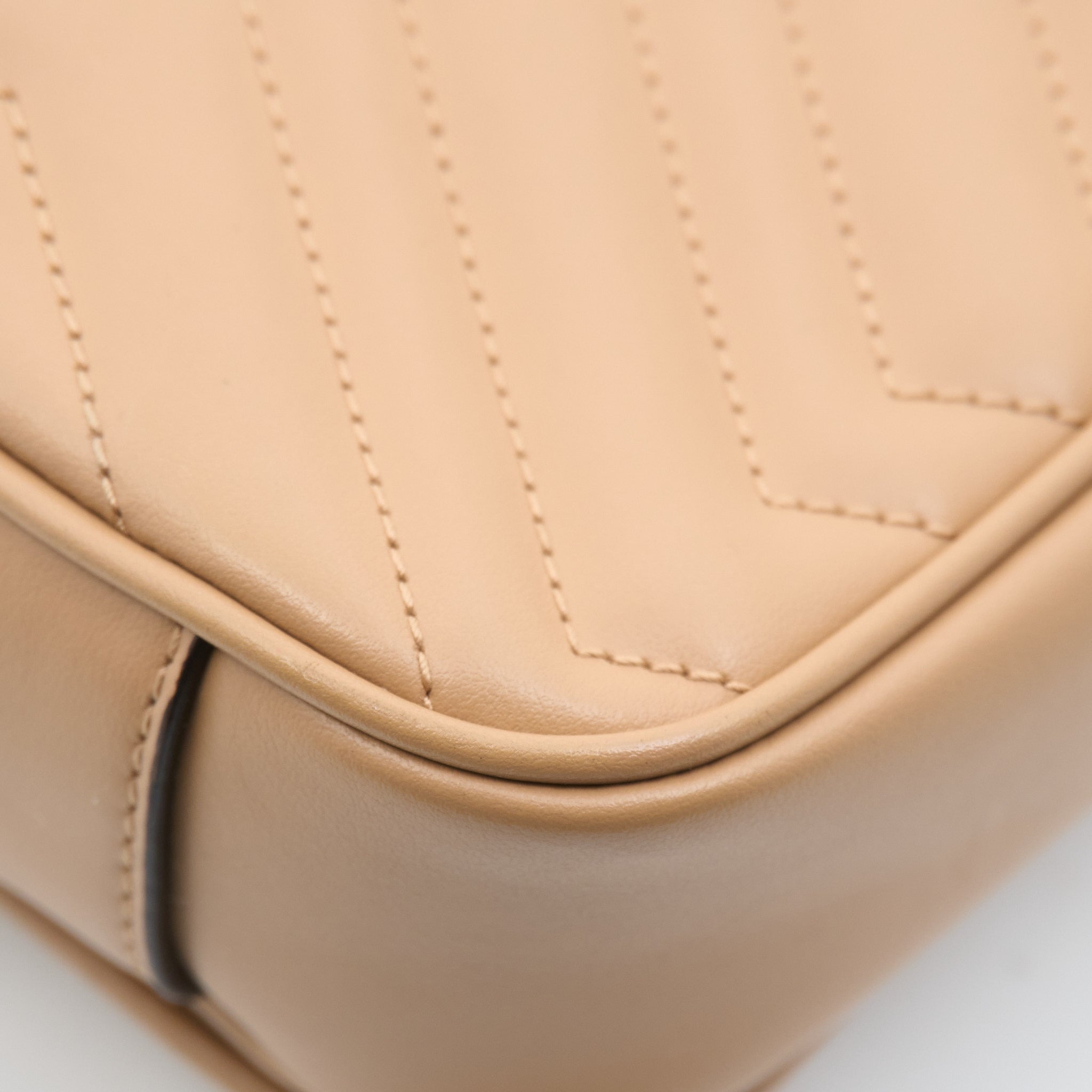 Gucci GG Marmont Monochrome Flap Bag Matelasse Leather Beige