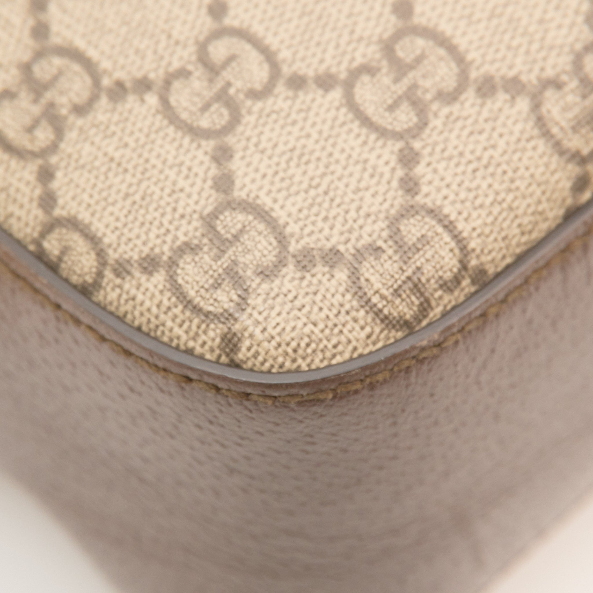 Gucci Neo Vintage GG Supreme Messenger Bag