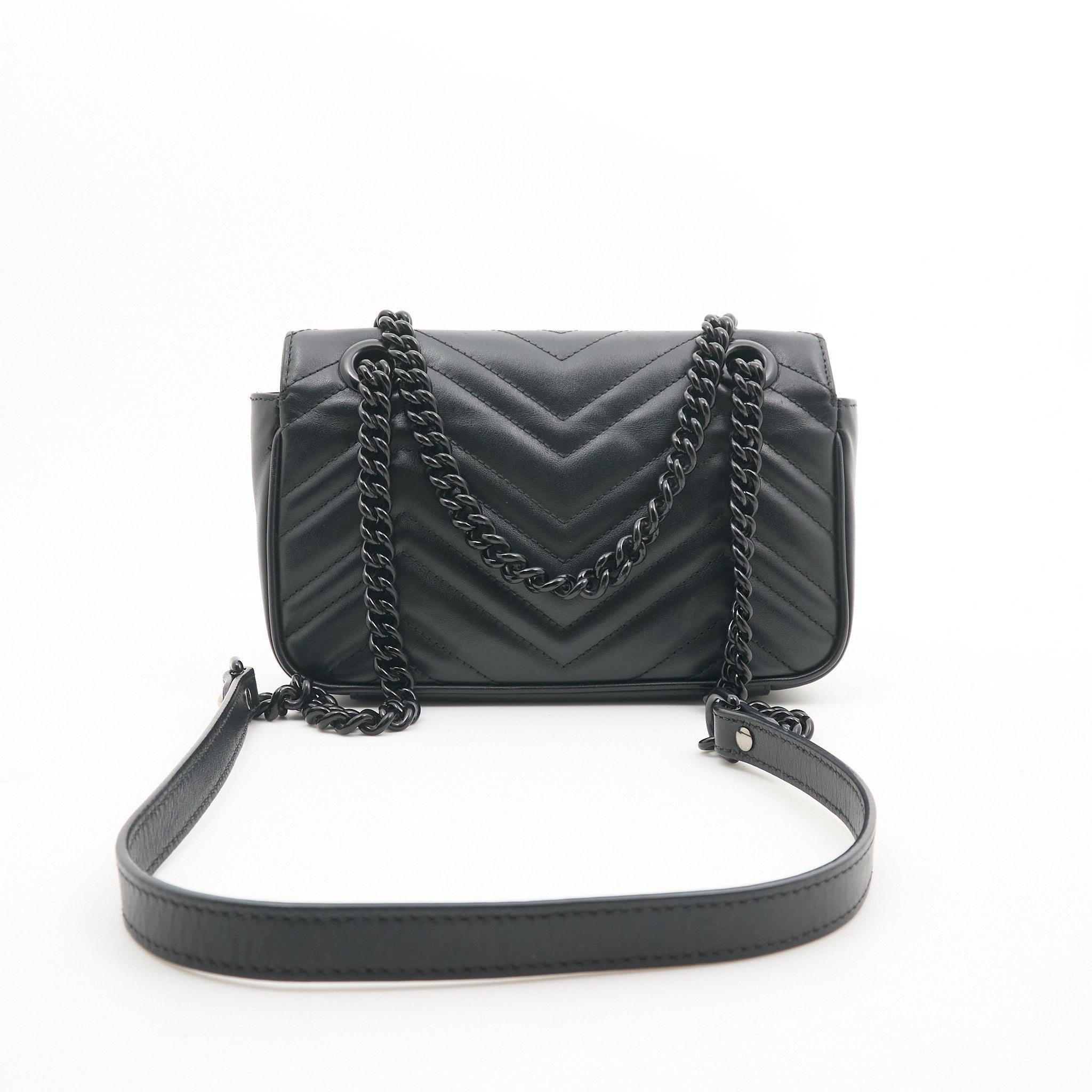 Gucci Small Marmont Flap in Black