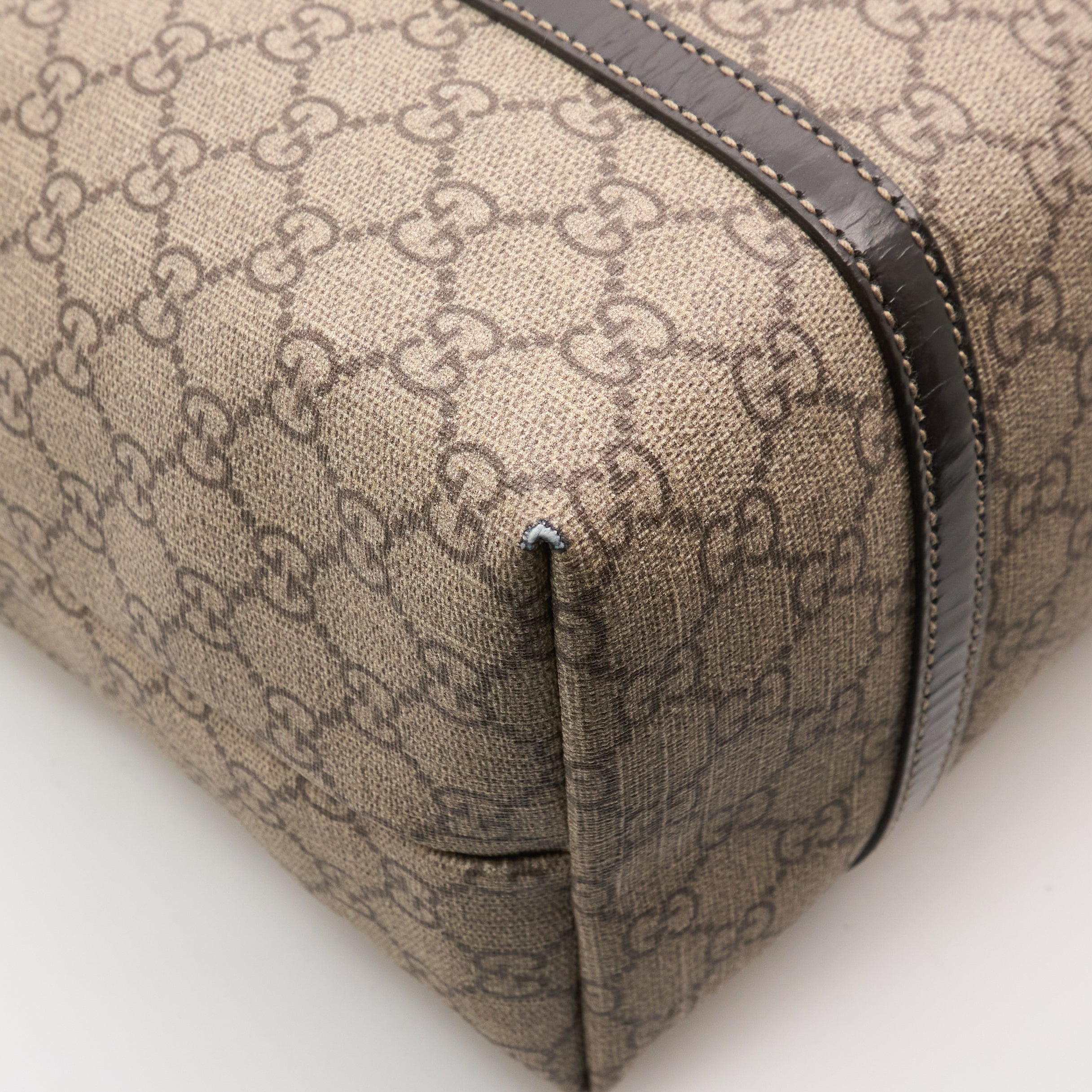 Gucci GG Supreme Tattoo Heart Tote