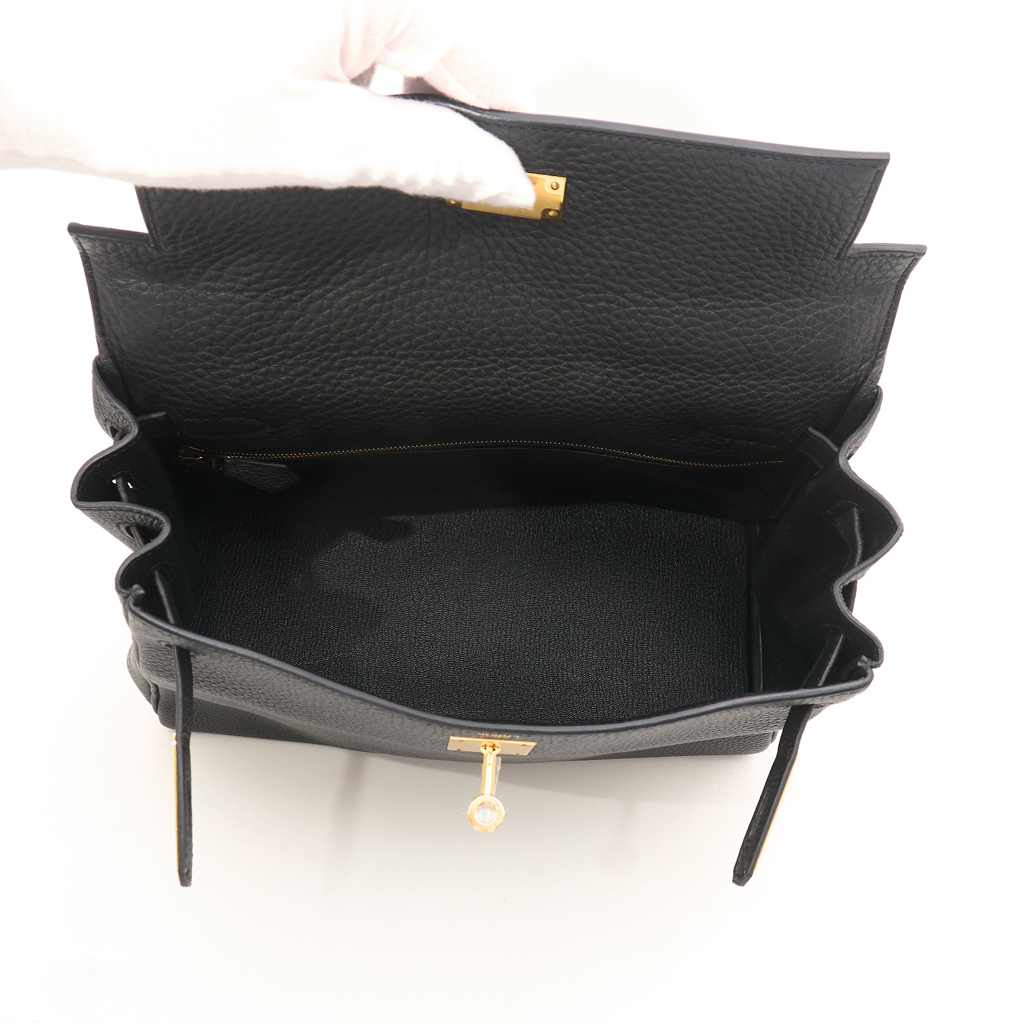 Hermes Kelly 28 Togo Noir GHW Stamp A (2017)