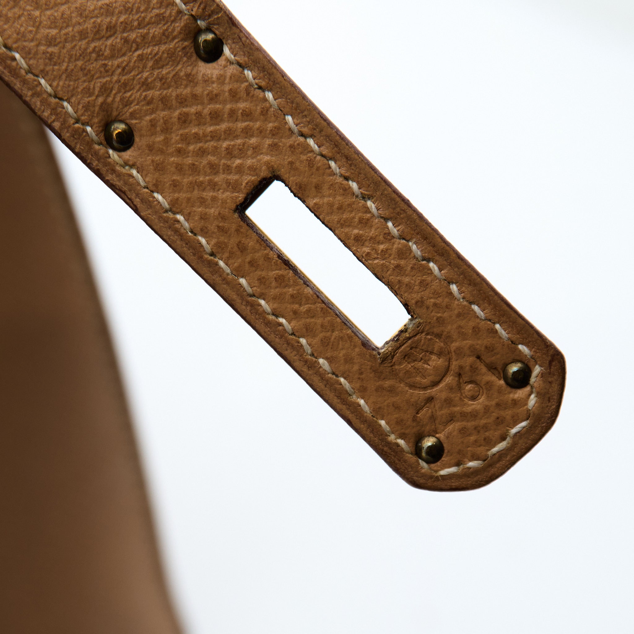 Hermes Kelly 28 Vintage Sesame Natural Courchevel GHW