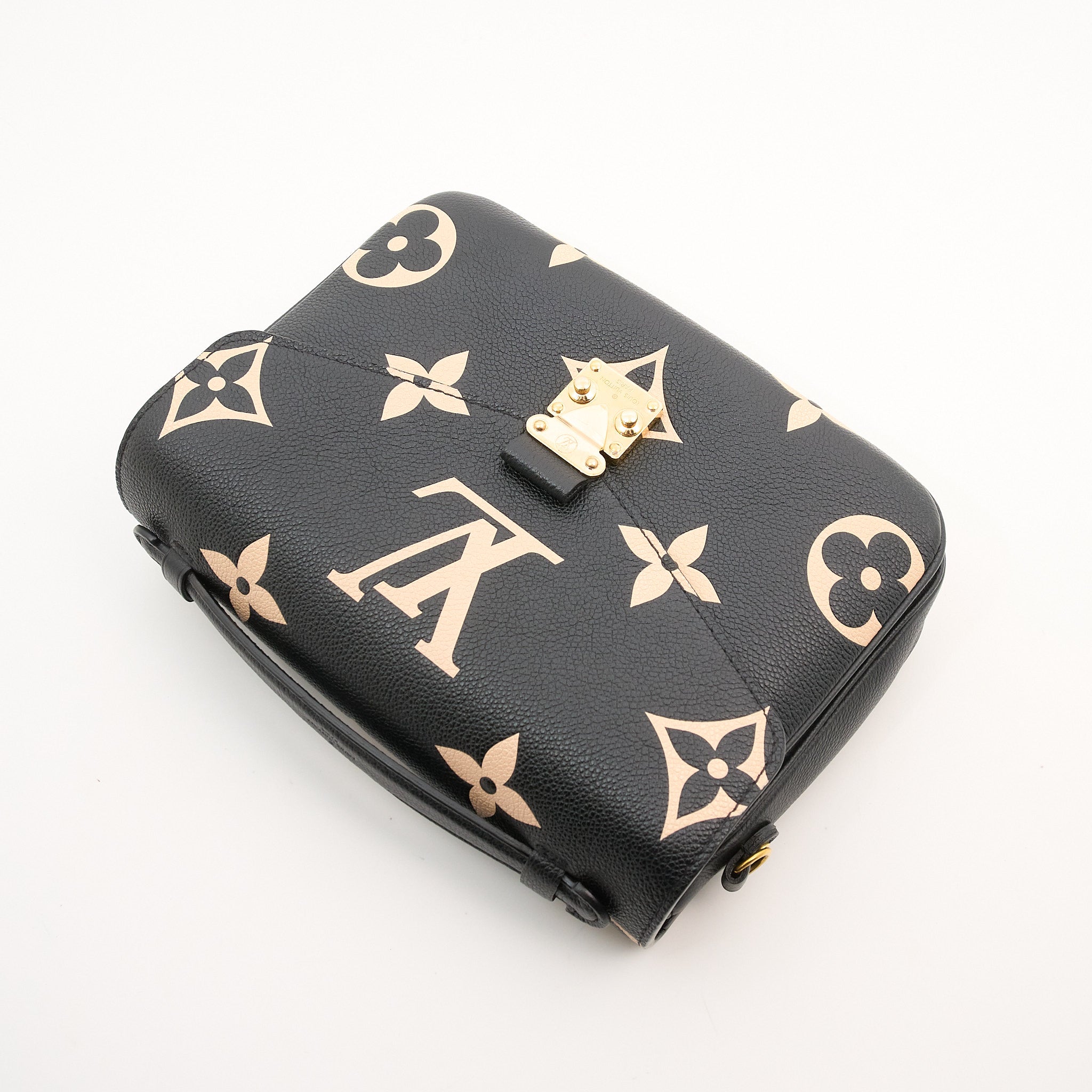 Louis Vuitton Bi-Colour Pochette Metis Black & Beige