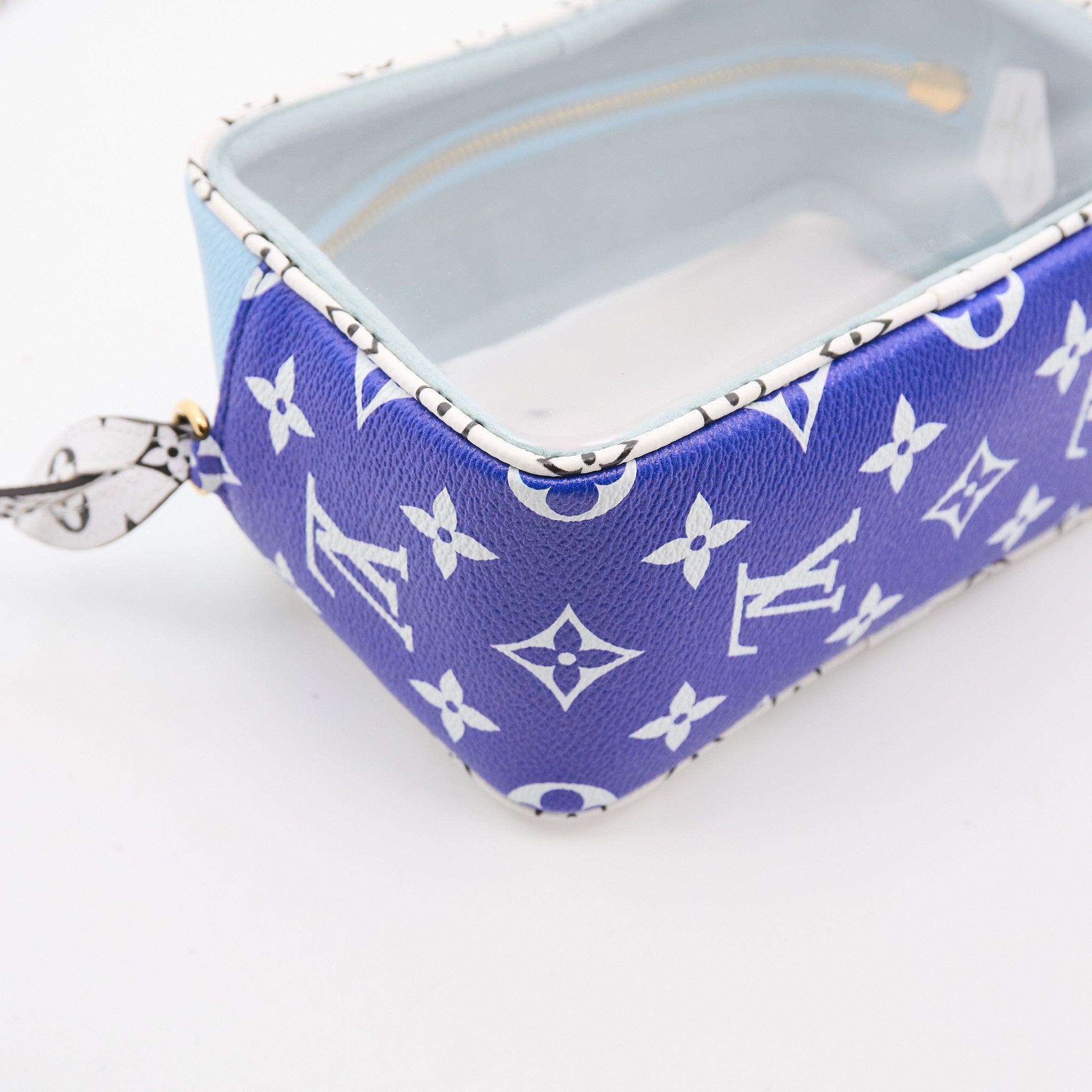 Louis Vuitton Blue Beach Gaint Okina