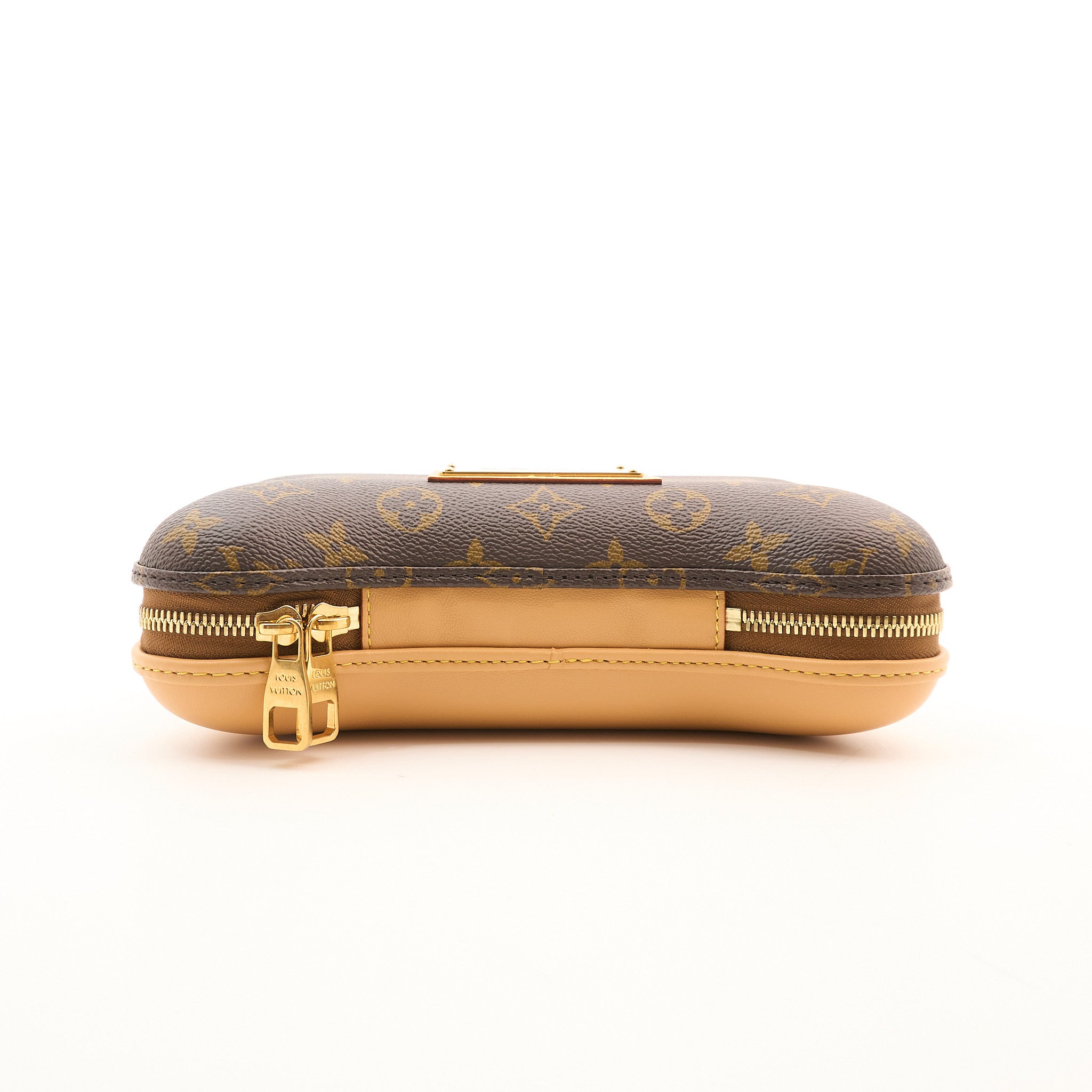 Louis Vuitton Bone Wearable Wallet