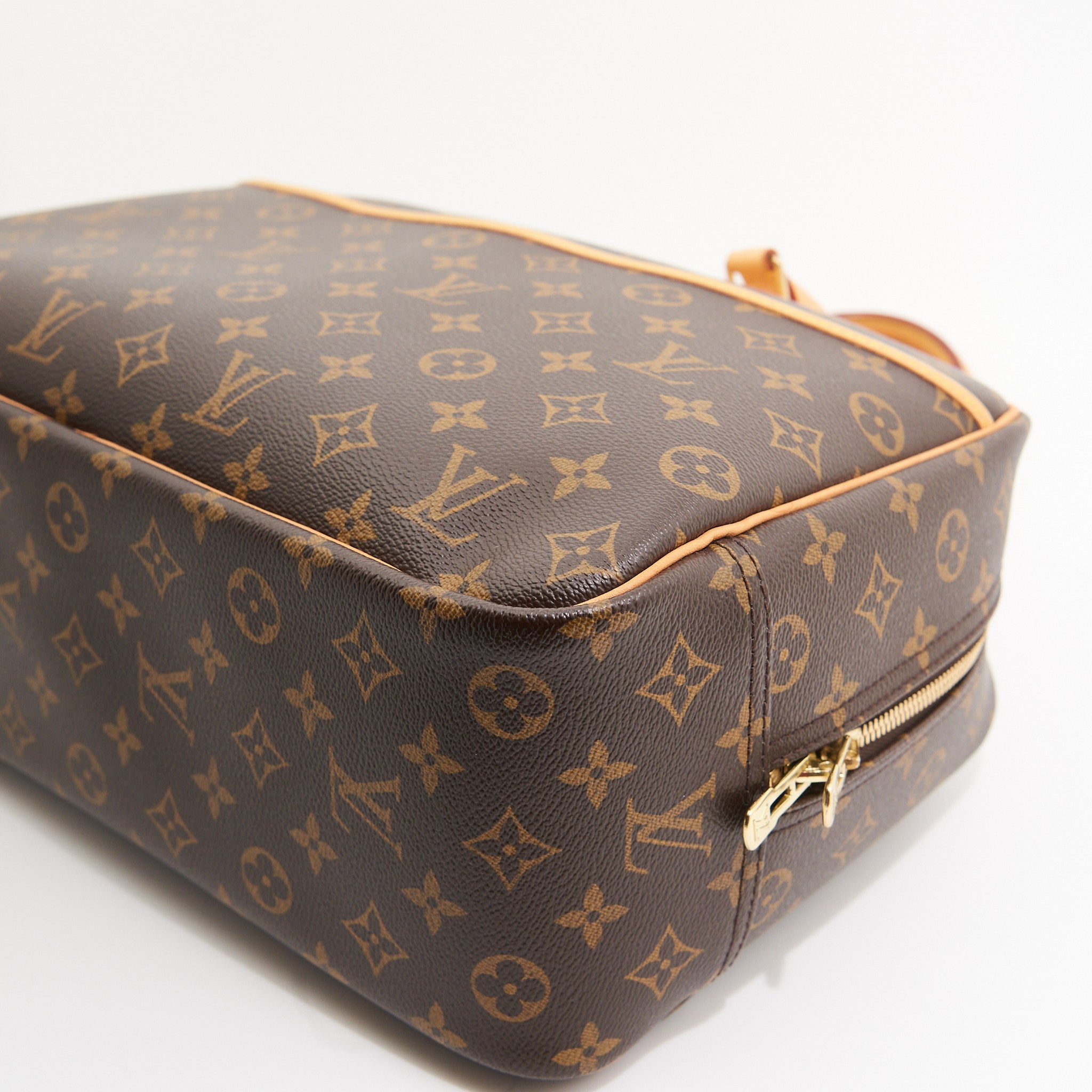 Louis Vuitton Deauville in Brown Monogram Bag