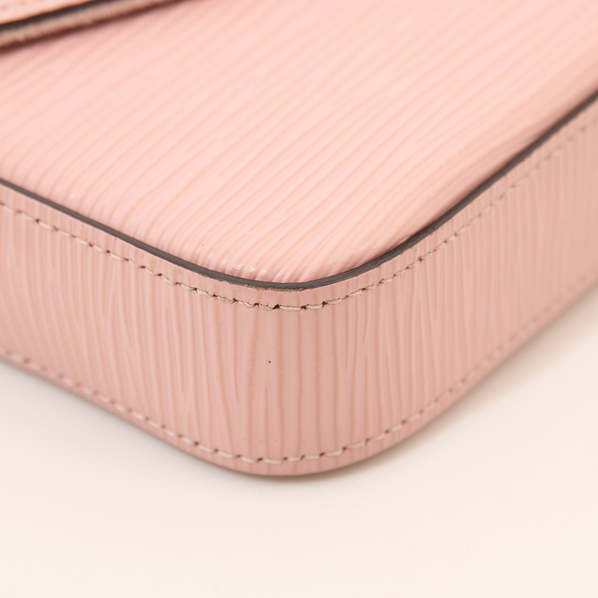 Louis Vuitton Felicie Pochette Epi Pink