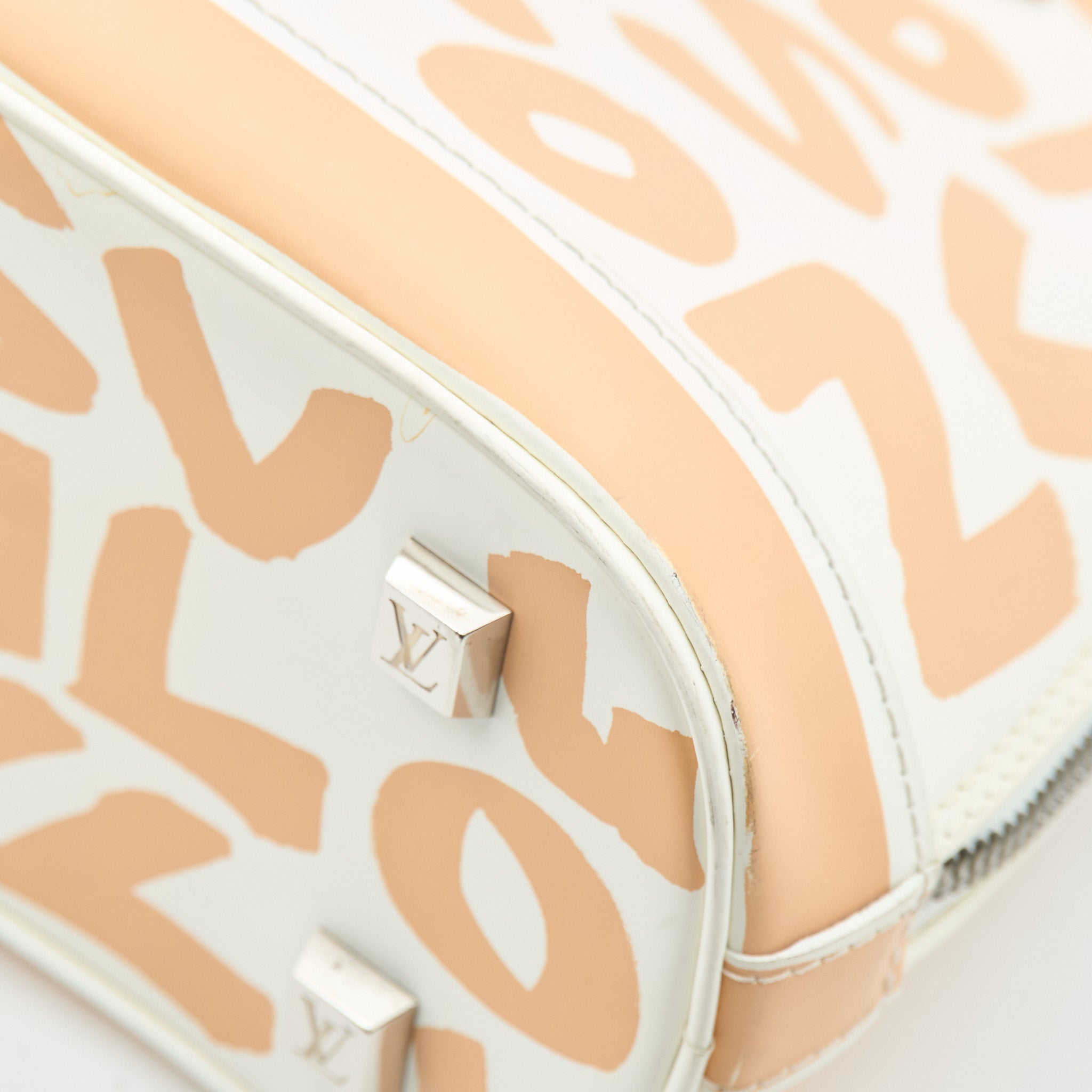Louis Vuitton Graffiti Alma GM Peach