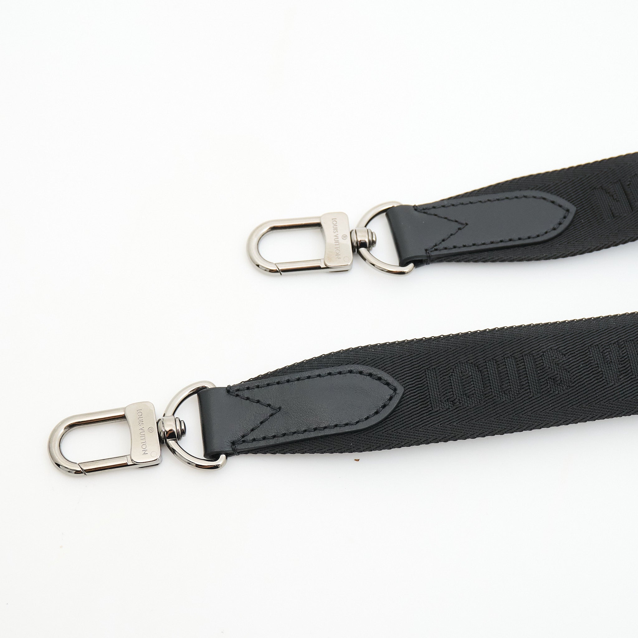 Louis Vuitton Keepall 25 Eclipse Monogram Bag