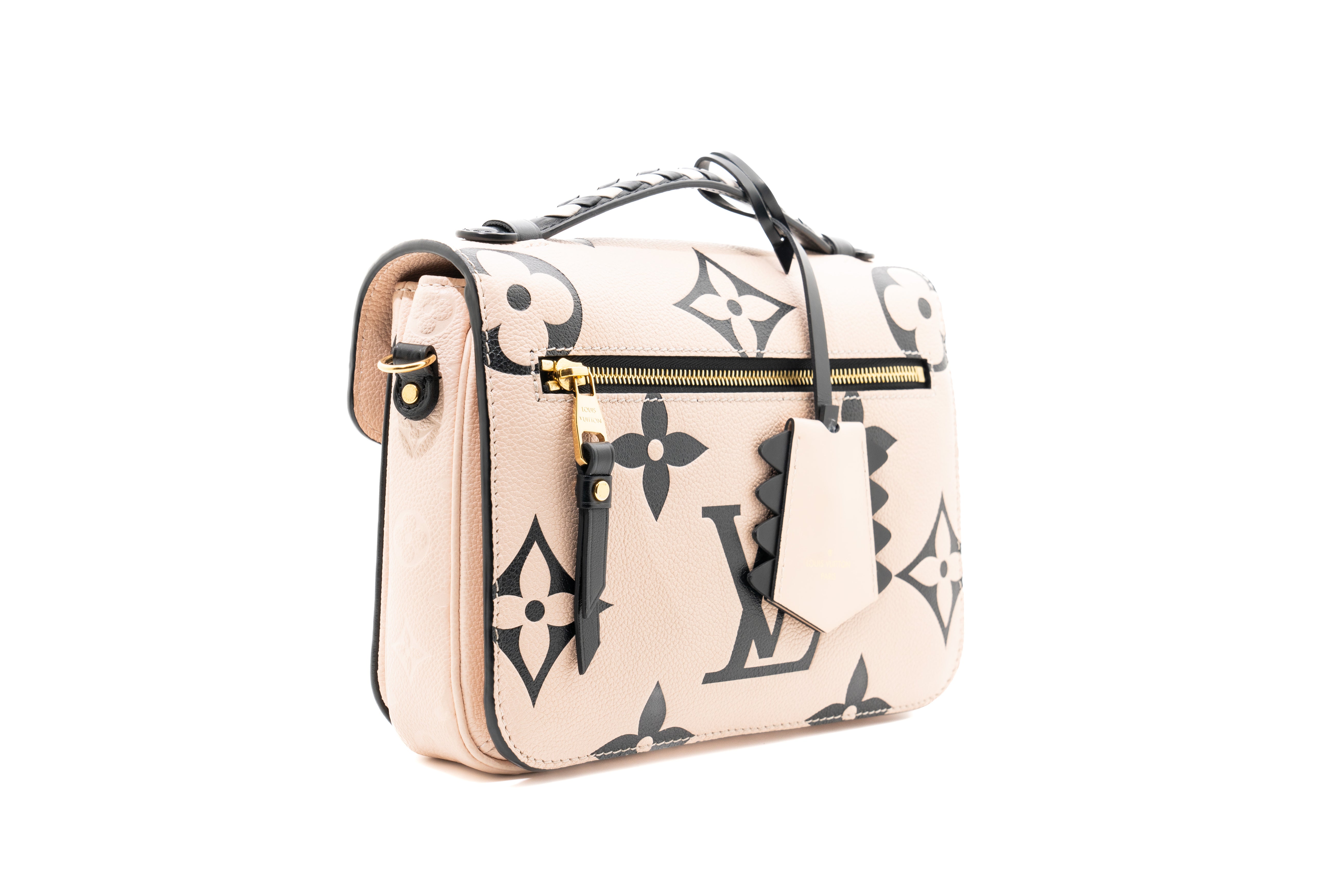 Louis Vuitton Leather Metis Pochette in Beige