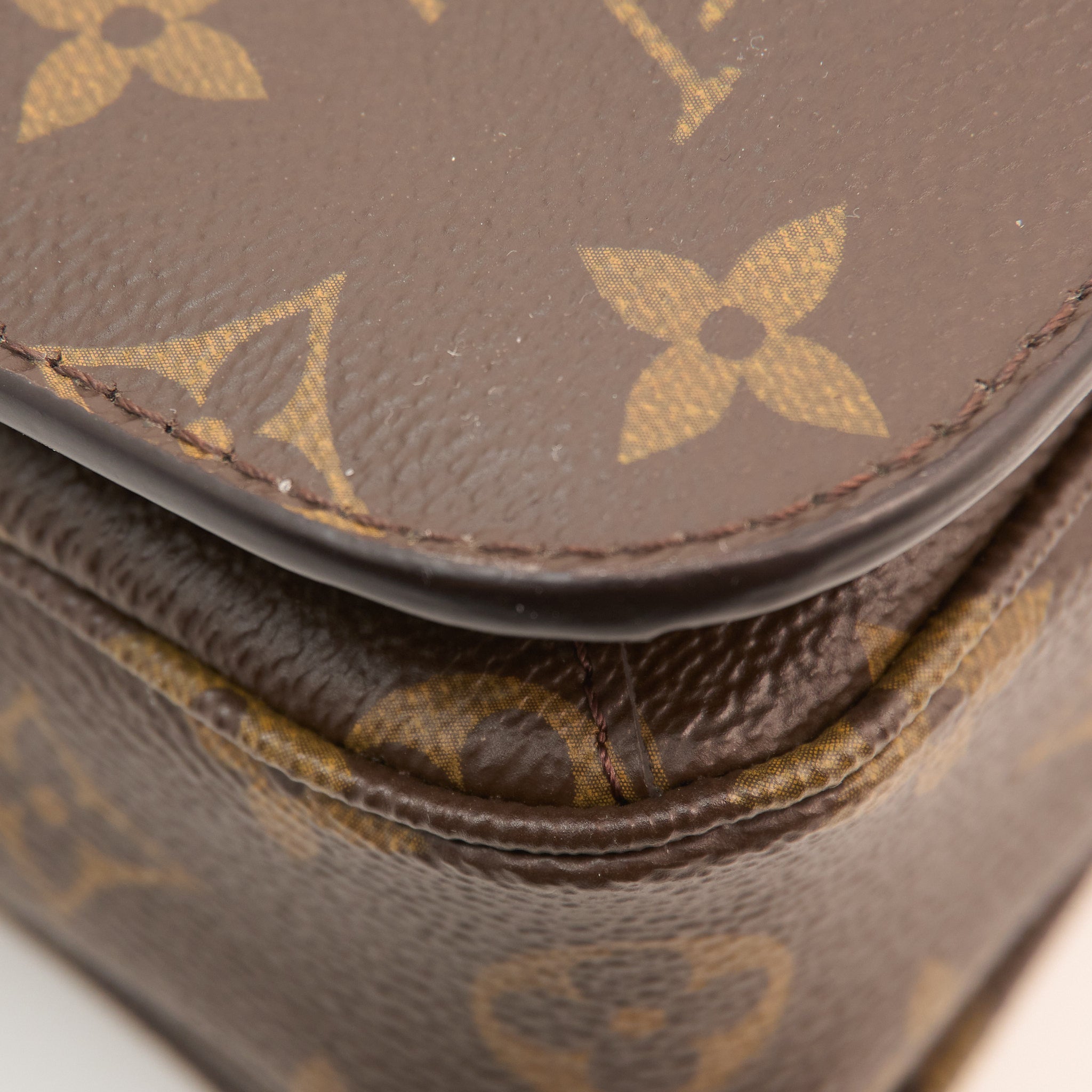 Louis Vuitton Pochette Metis Monogram Bag