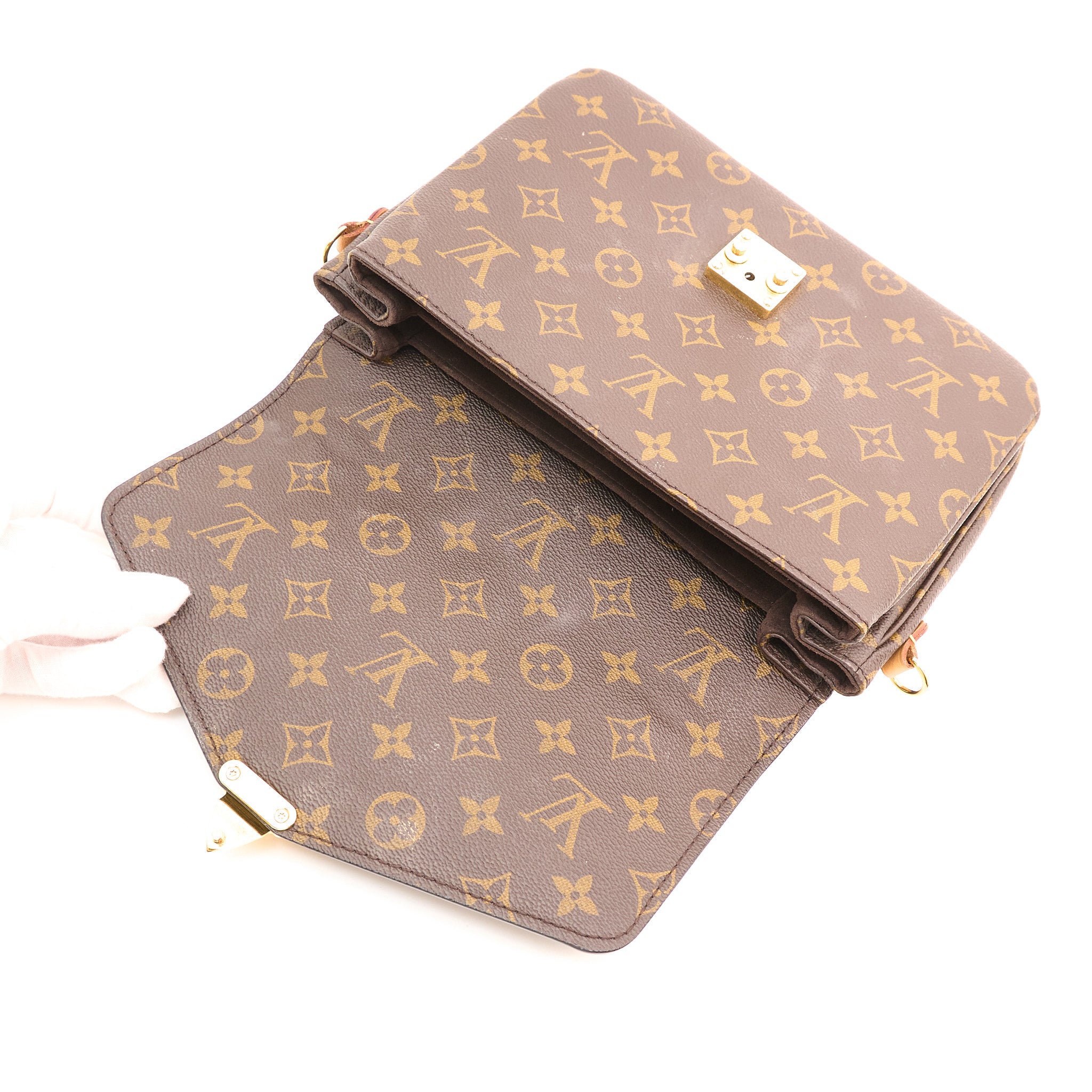 Louis Vuitton Monogram Pochette Metis
