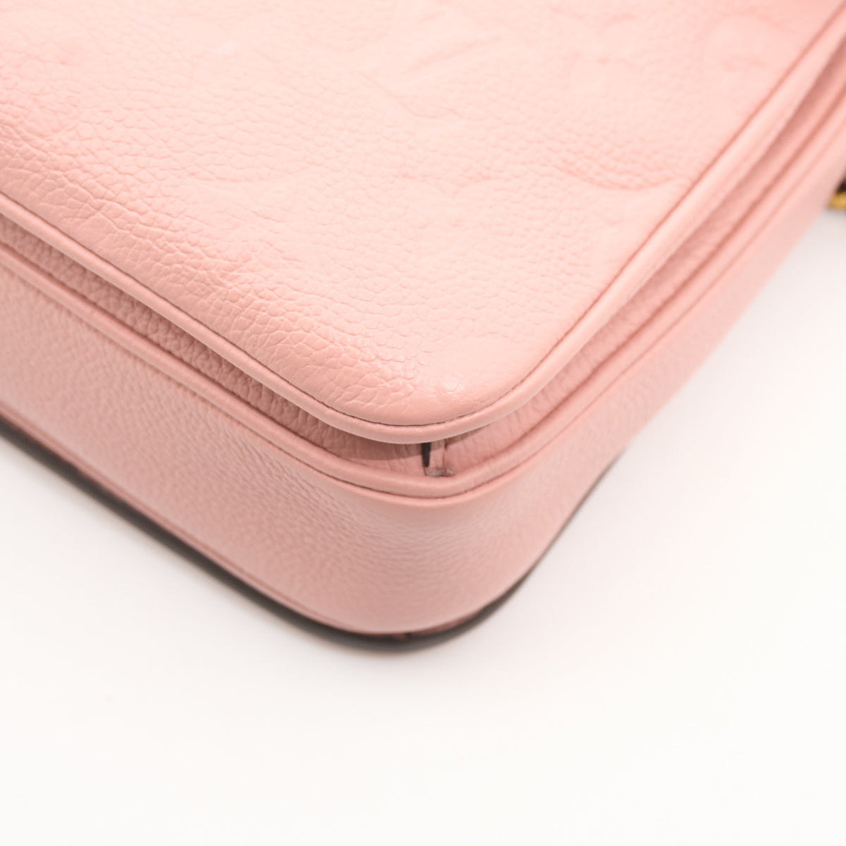 Louis Vuitton Pochette Metis Rose Poudre