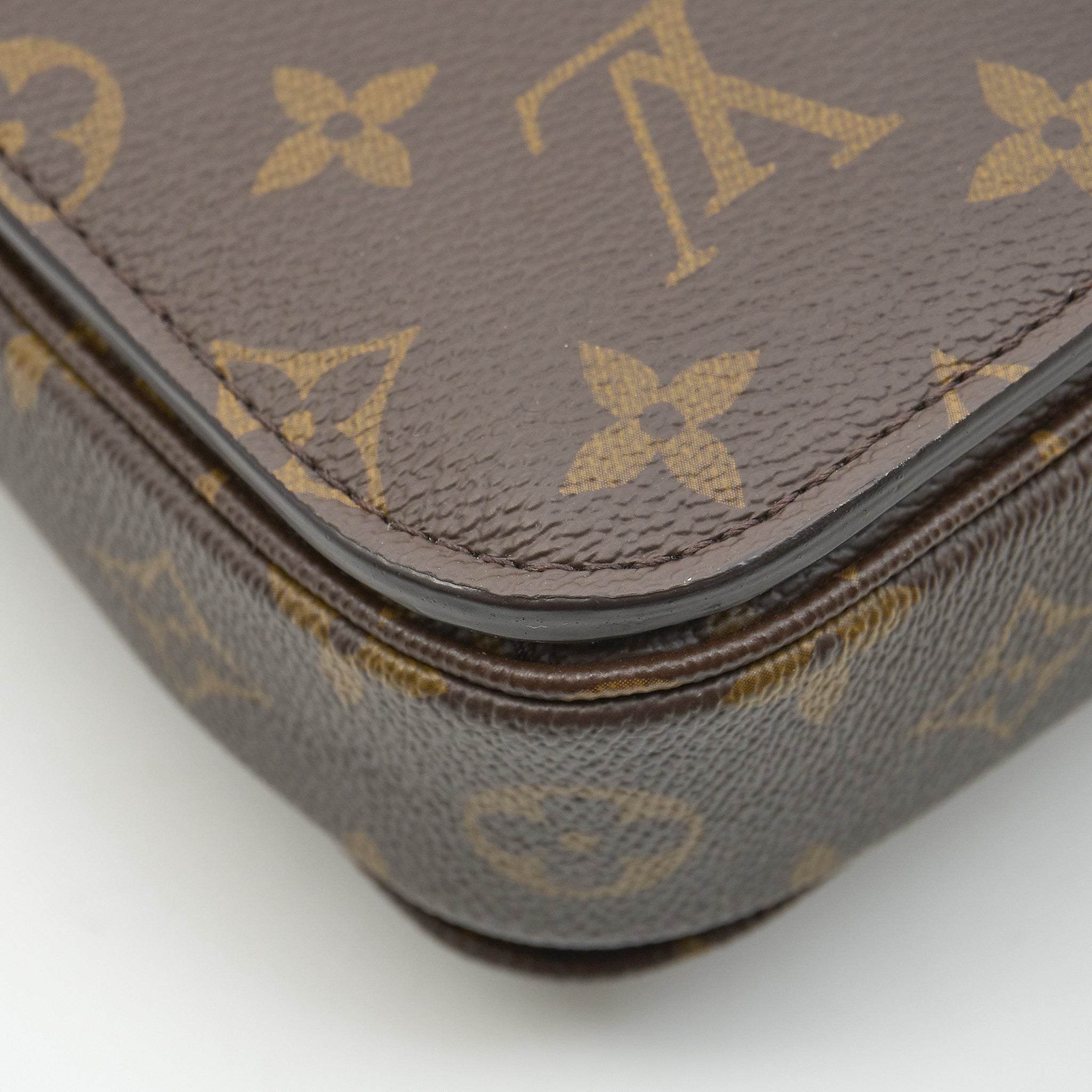 Louis Vuitton Metis Monogram Bag