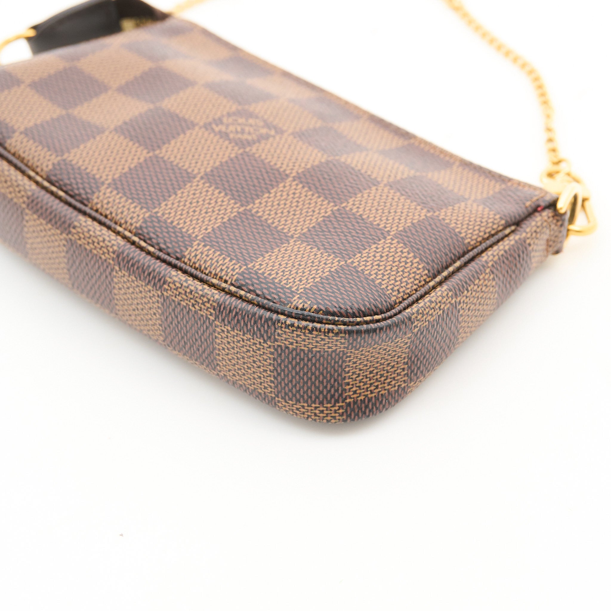 Louis Vuitton Mini Pochette On Chain