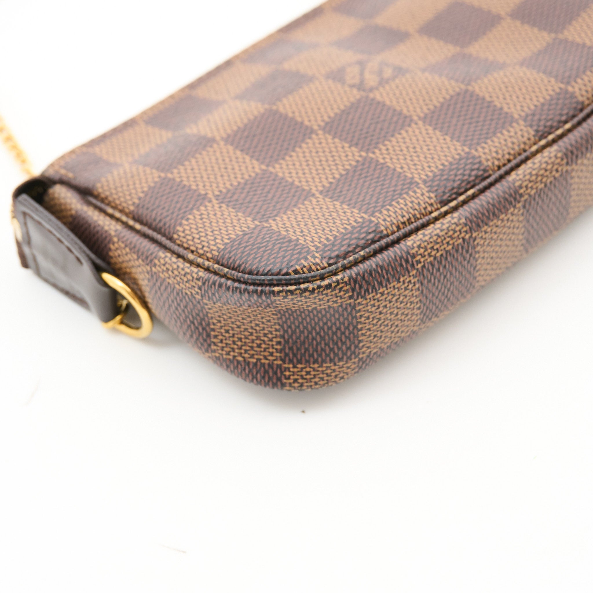 Louis Vuitton Mini Pochette On Chain