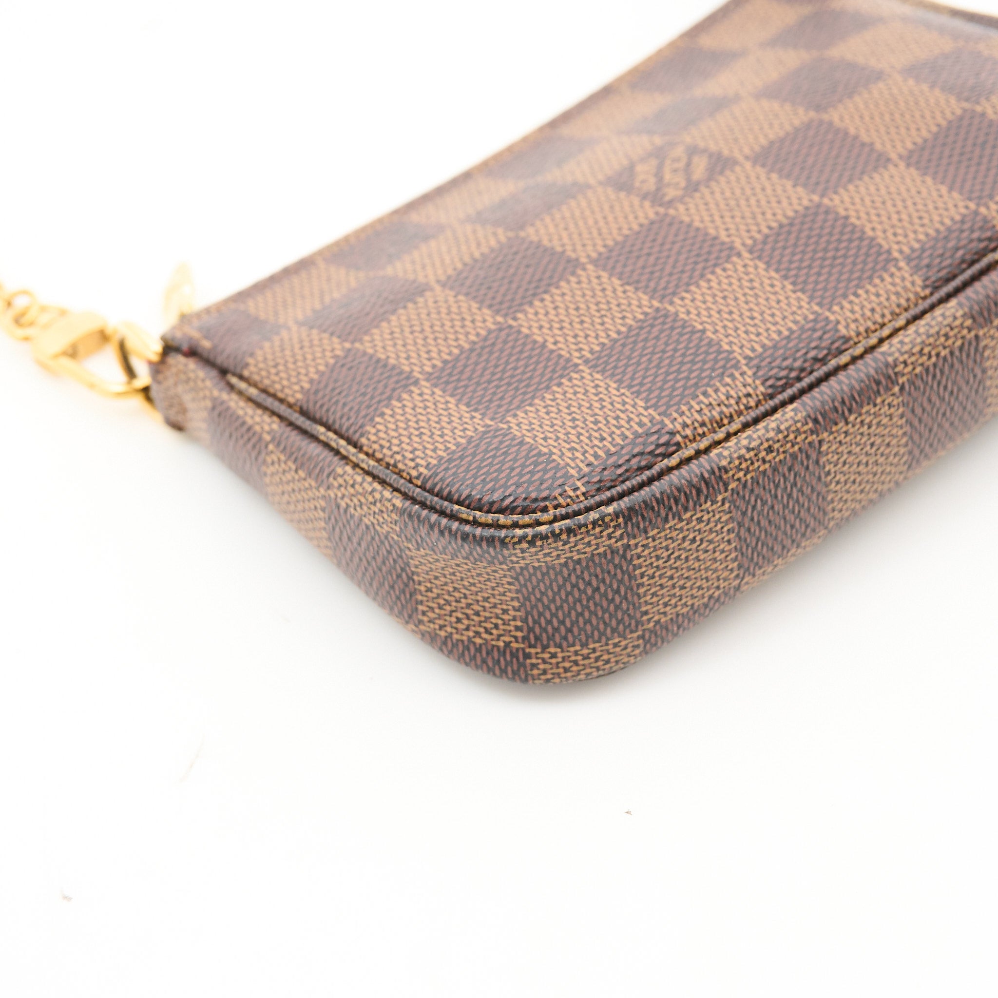 Louis Vuitton Mini Pochette On Chain