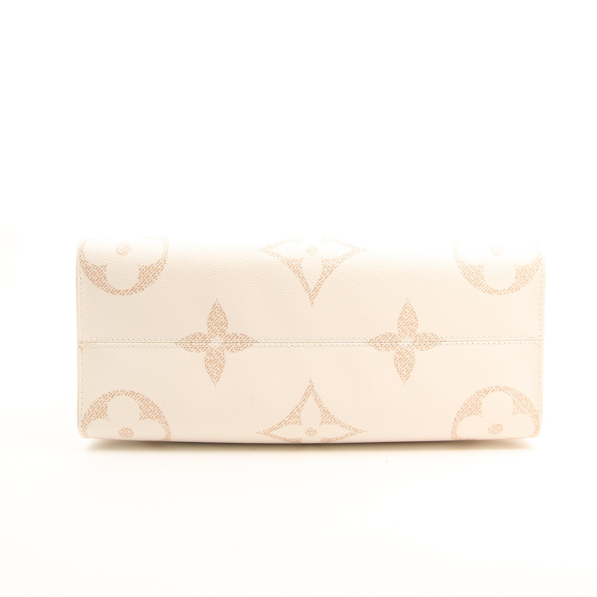 Louis Vuitton MM On the Go Bag Monogram Dune