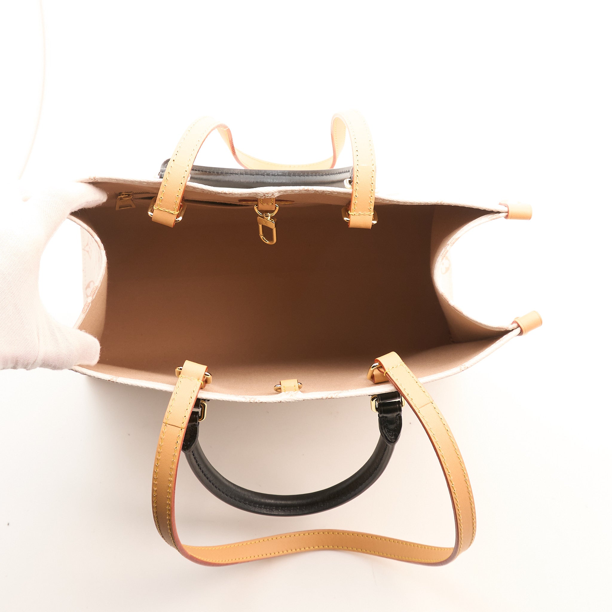 Louis Vuitton MM On the Go Bag Monogram Dune
