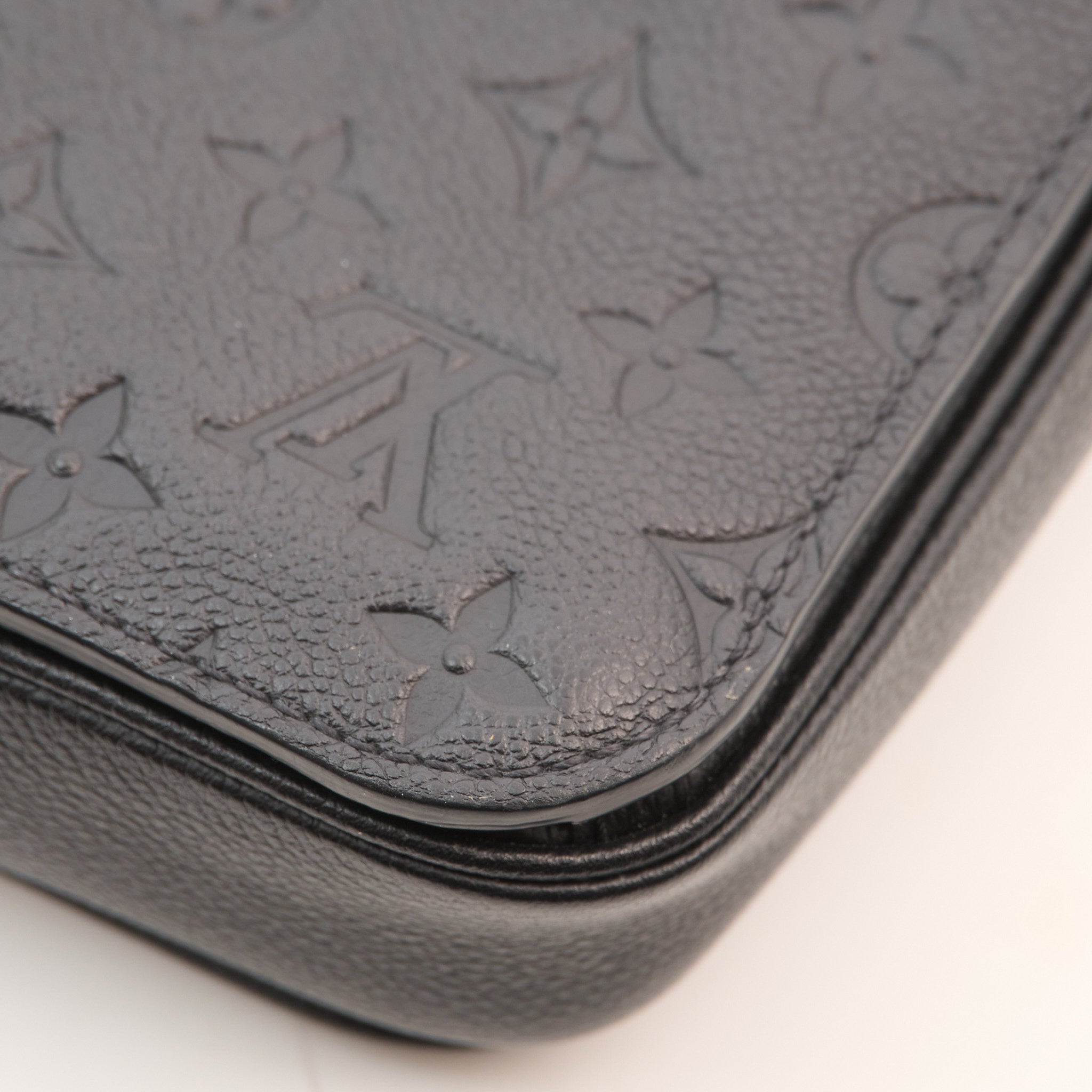 Louis Vuitton Monogram Empreinte Pochette Métis in Black