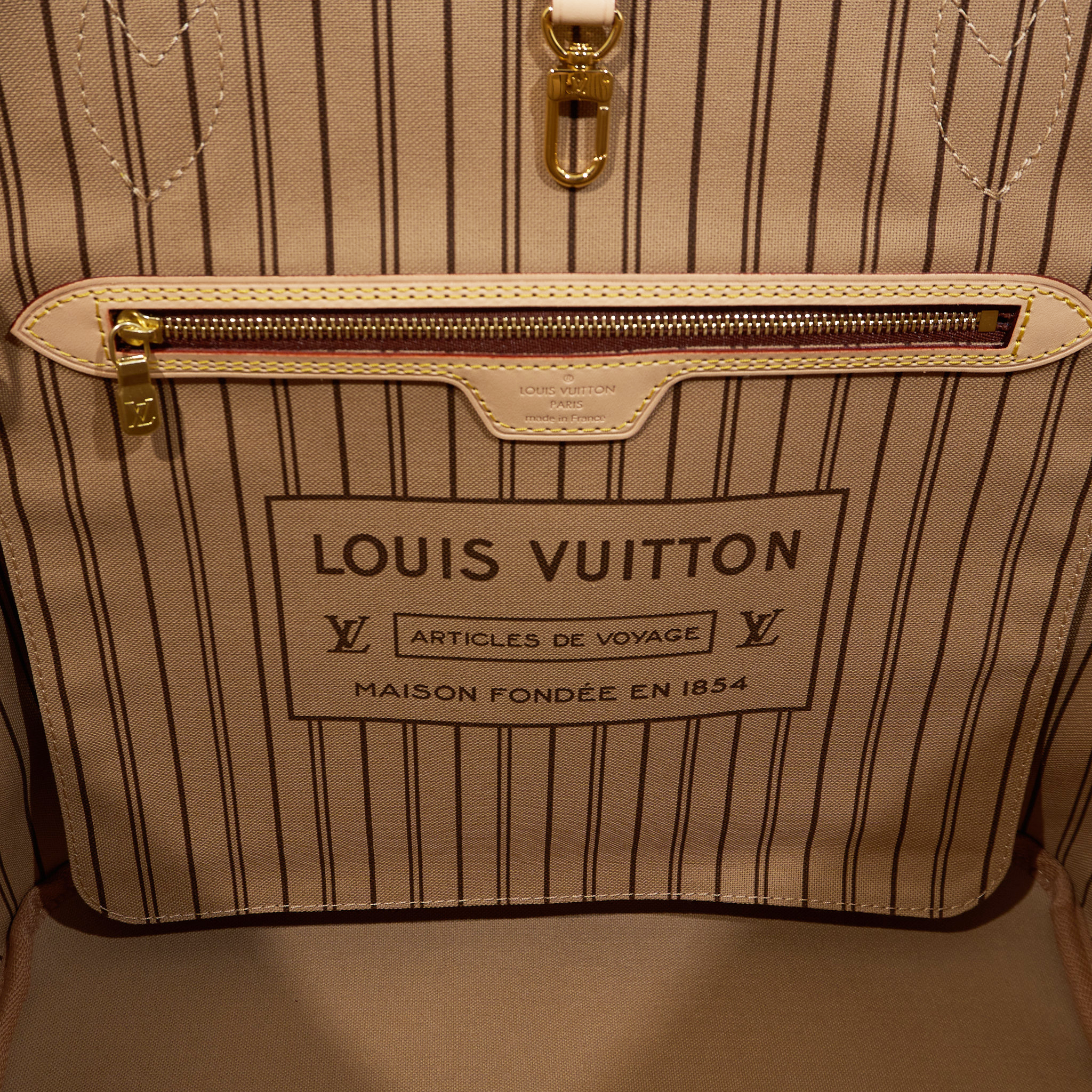 Louis Vuitton Monogram Neverfull MM Bag