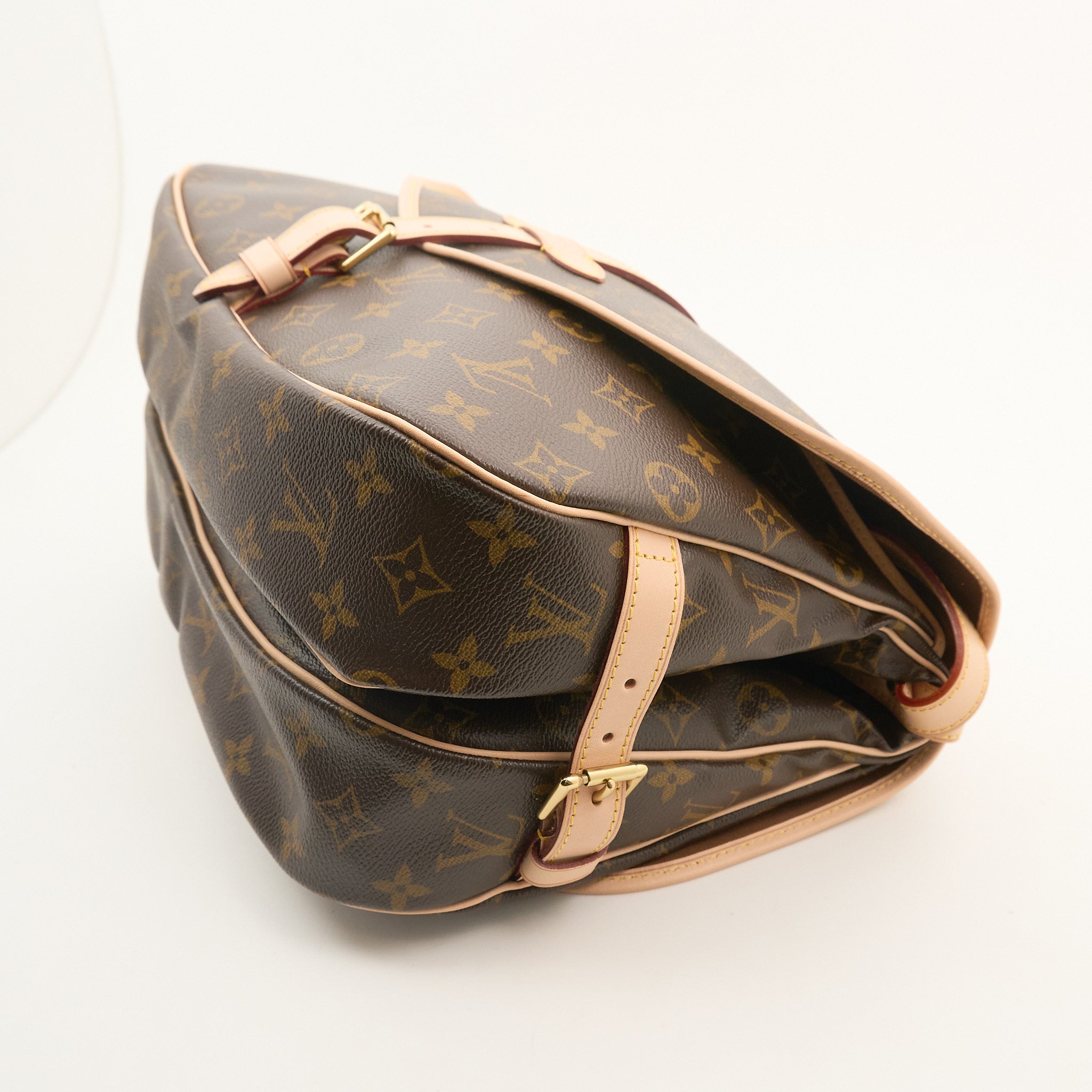 Louis Vuitton Monogram Saumur 30 Messenger Bag